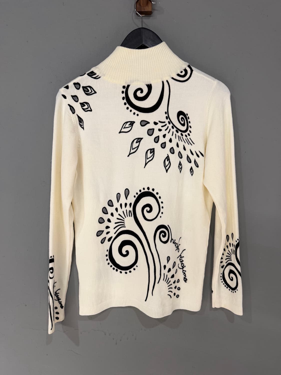 Hiroko kitajima printing knit zip-up 상품이미지9