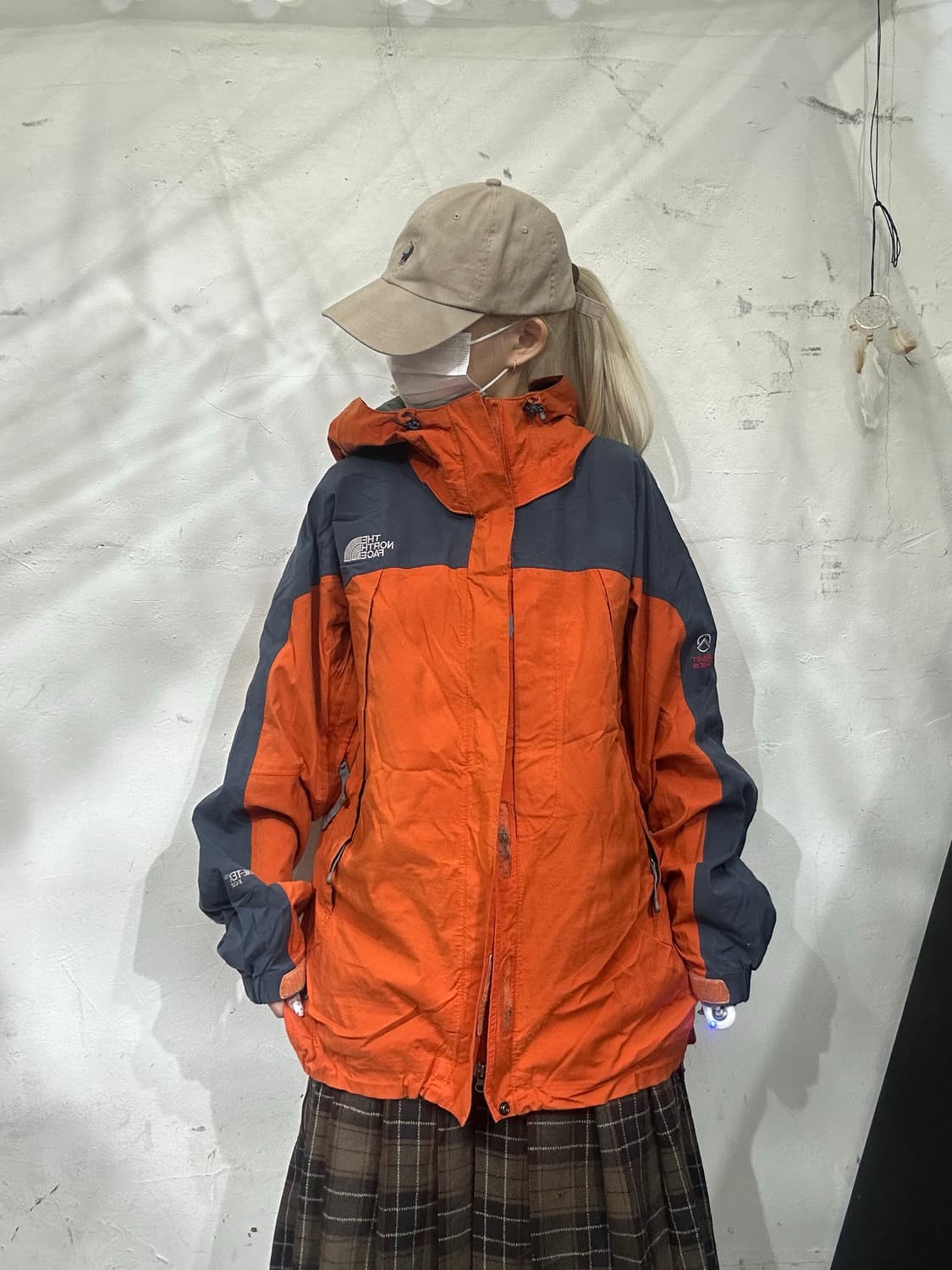 노스페이스 오렌지 차콜 서밋 고어텍스 바람막이 고프코어 트랙 자켓 100 상품이미지2