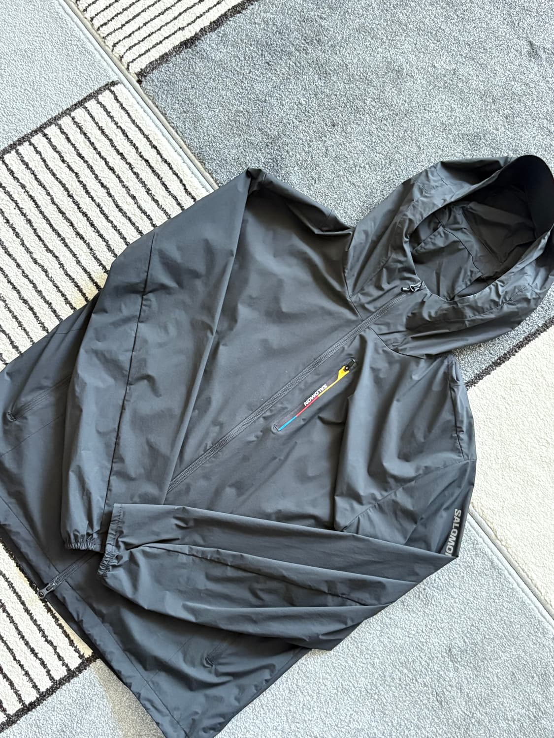살로몬 바람막이 XL 사이즈 판매 상품이미지1