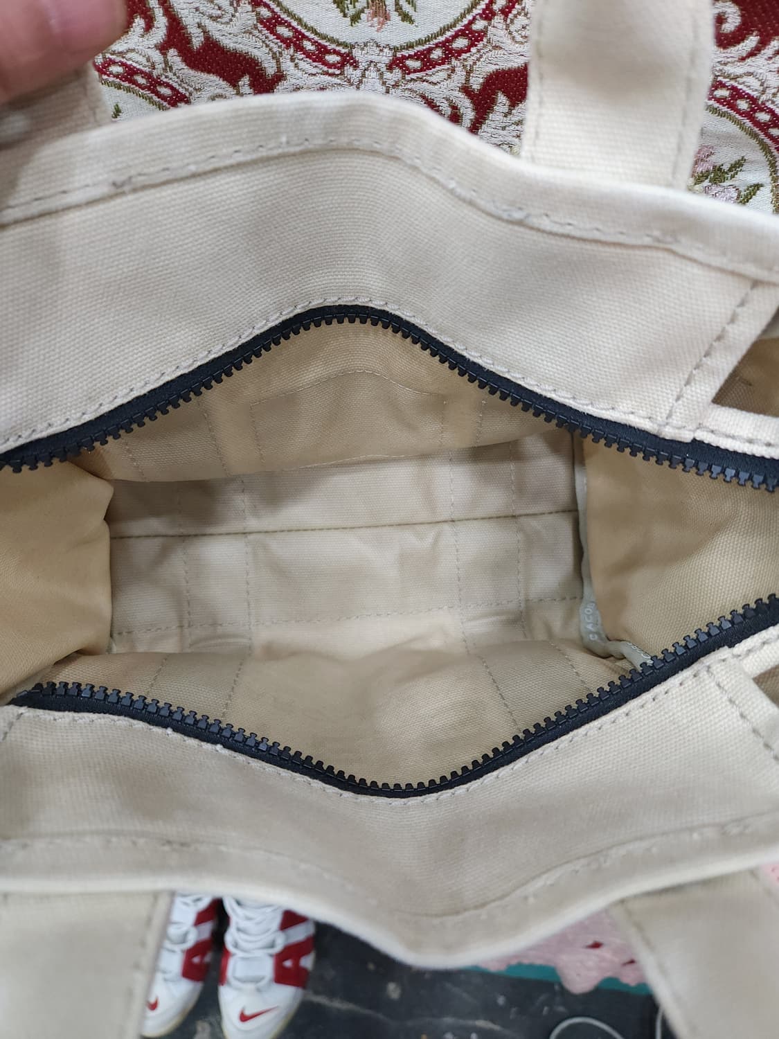 마크제이콥스 스몰 토트백

 상품이미지8