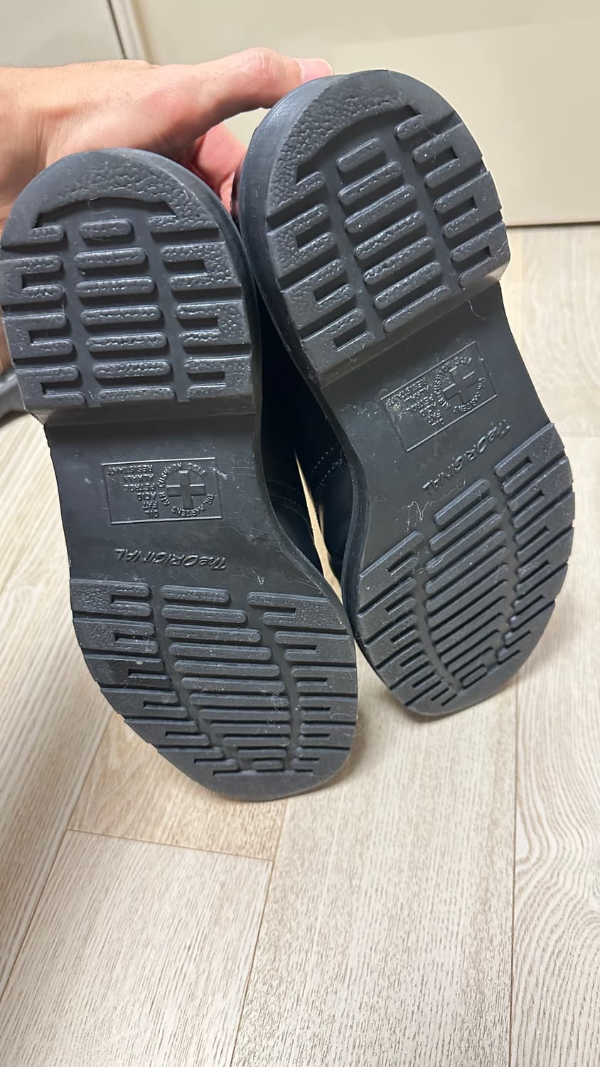 닥터마틴 1461 모노 블랙 250(UK6) 상품이미지9