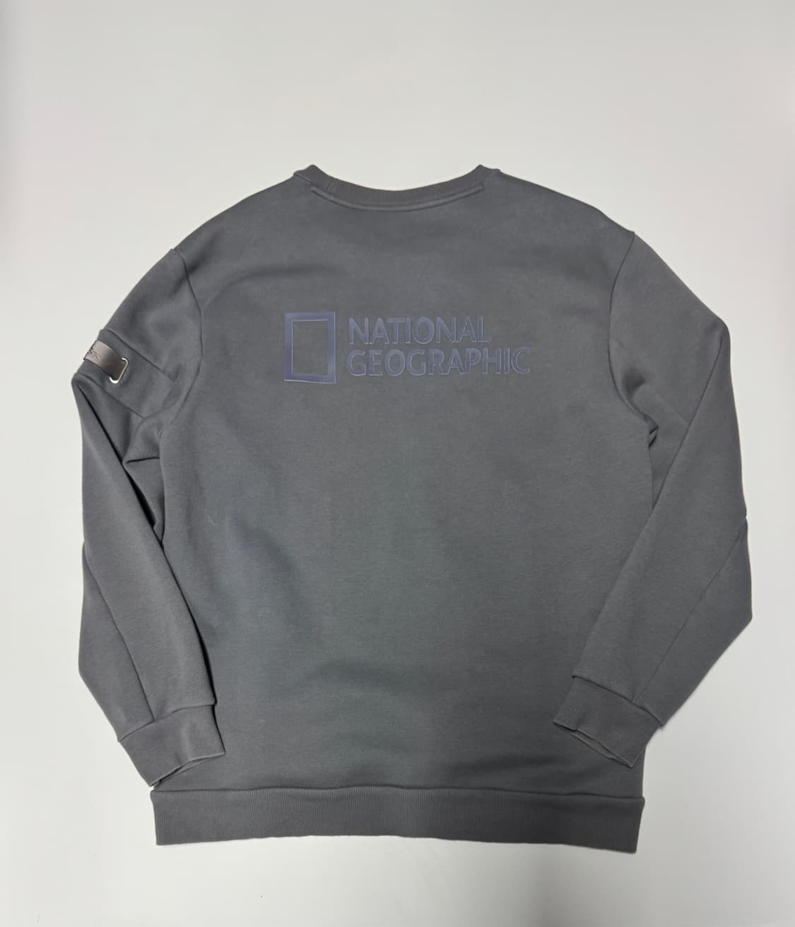 내셔널지오그래픽 은장 와팬 기모 맨투맨 그레이 XL 상품이미지2