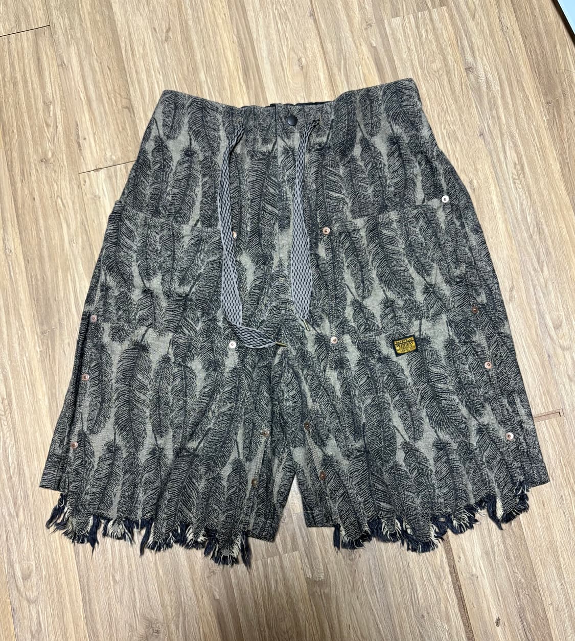 새상품 )) 캐피탈 12온즈 맥파이 데님 이지 쇼츠 4사이즈 상품이미지1