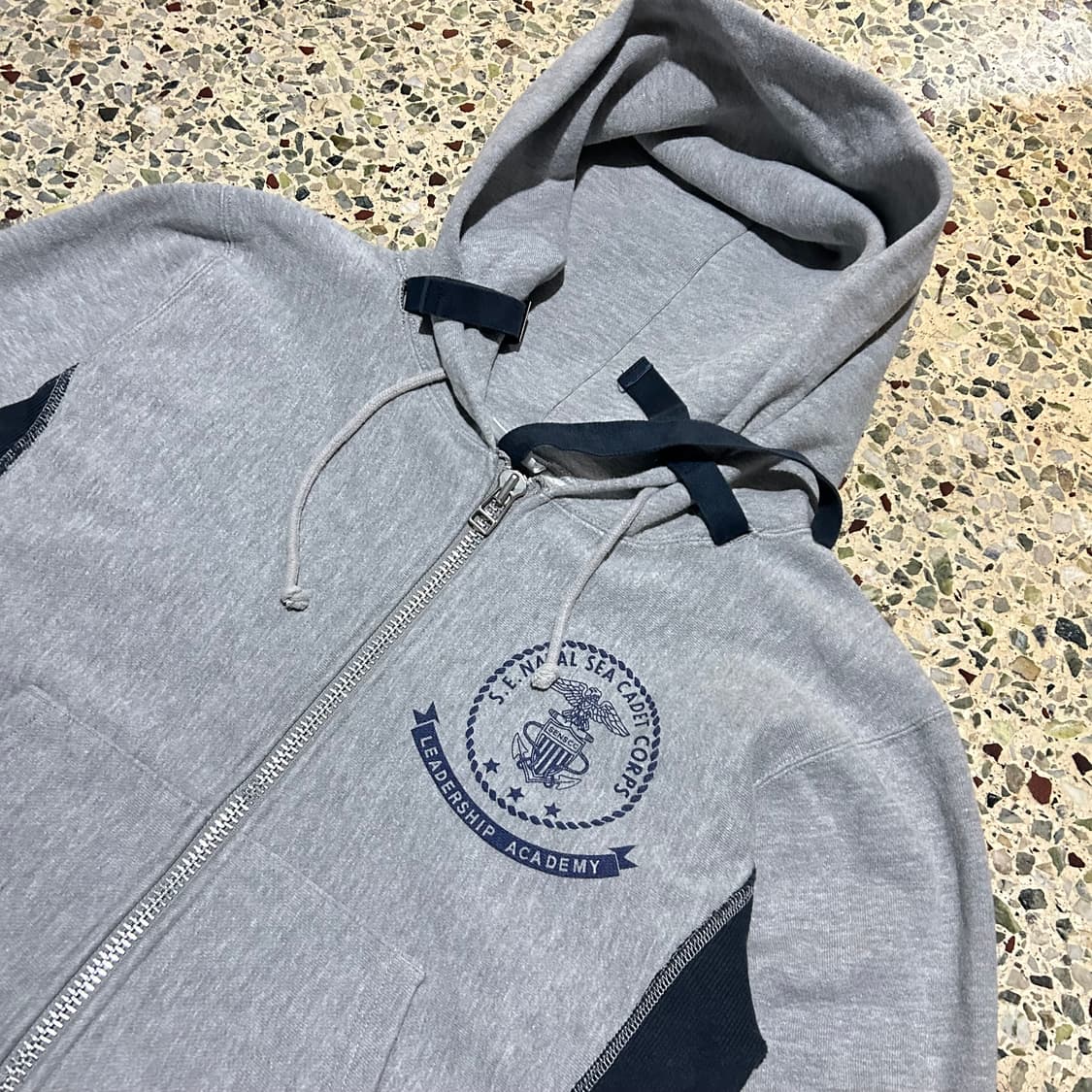 챔피온(CHAMPION) 리버스위브 올드스쿨 프린팅 후드집업 상품이미지2