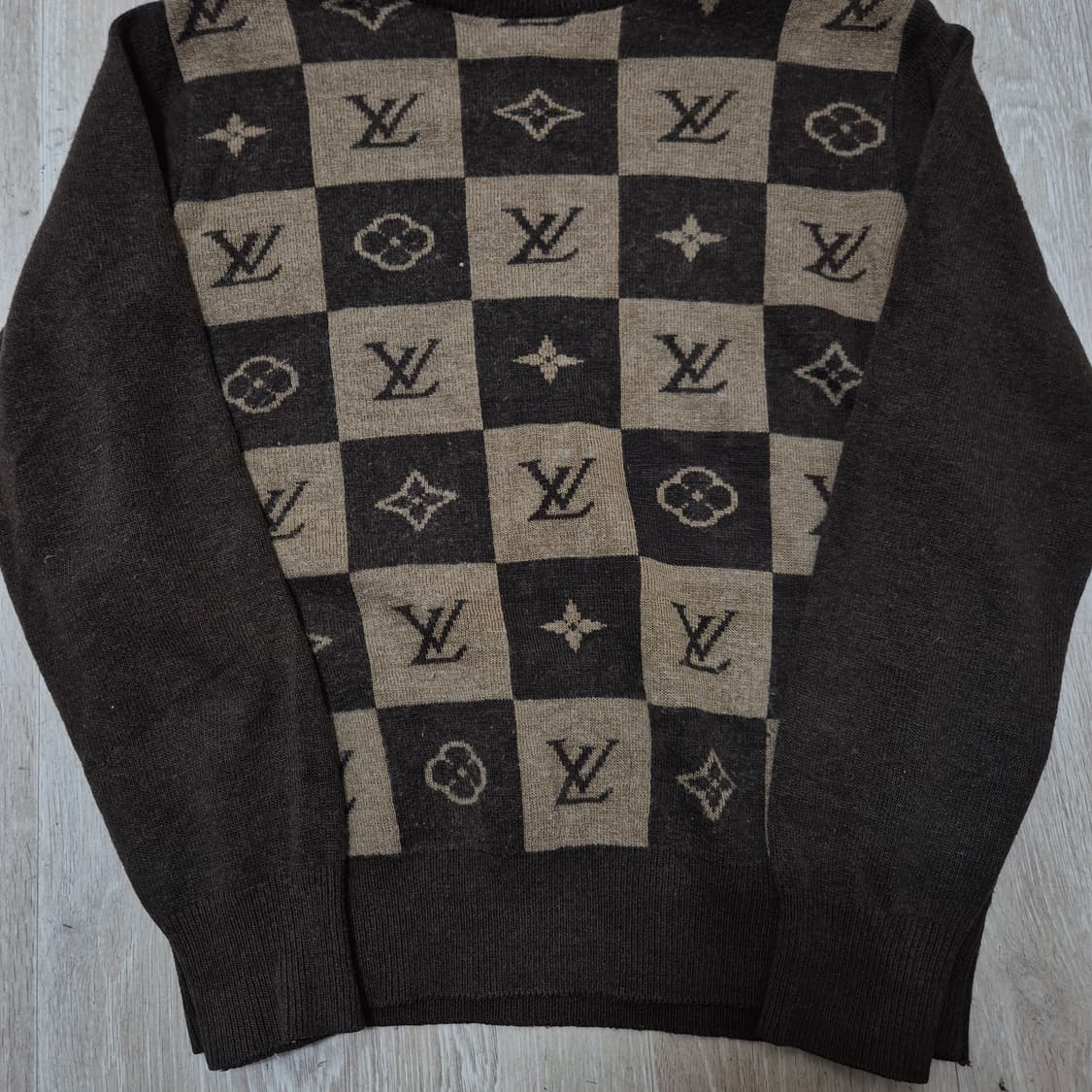 루이비통 여성 모노그램 사각 패턴 터틀넥 니트 (38) 상품이미지3