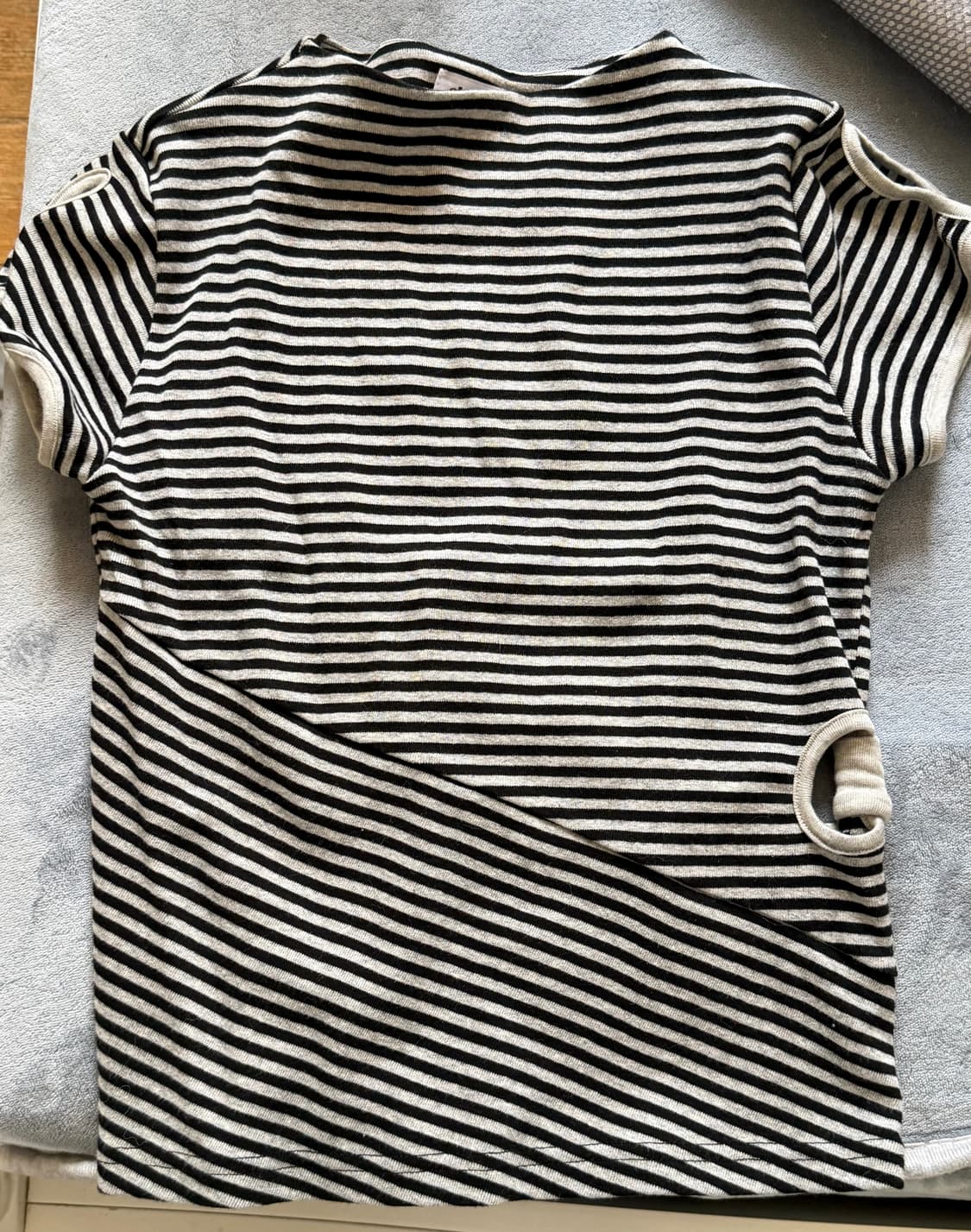체메씨 ARC STRIPE TOP 상품이미지3