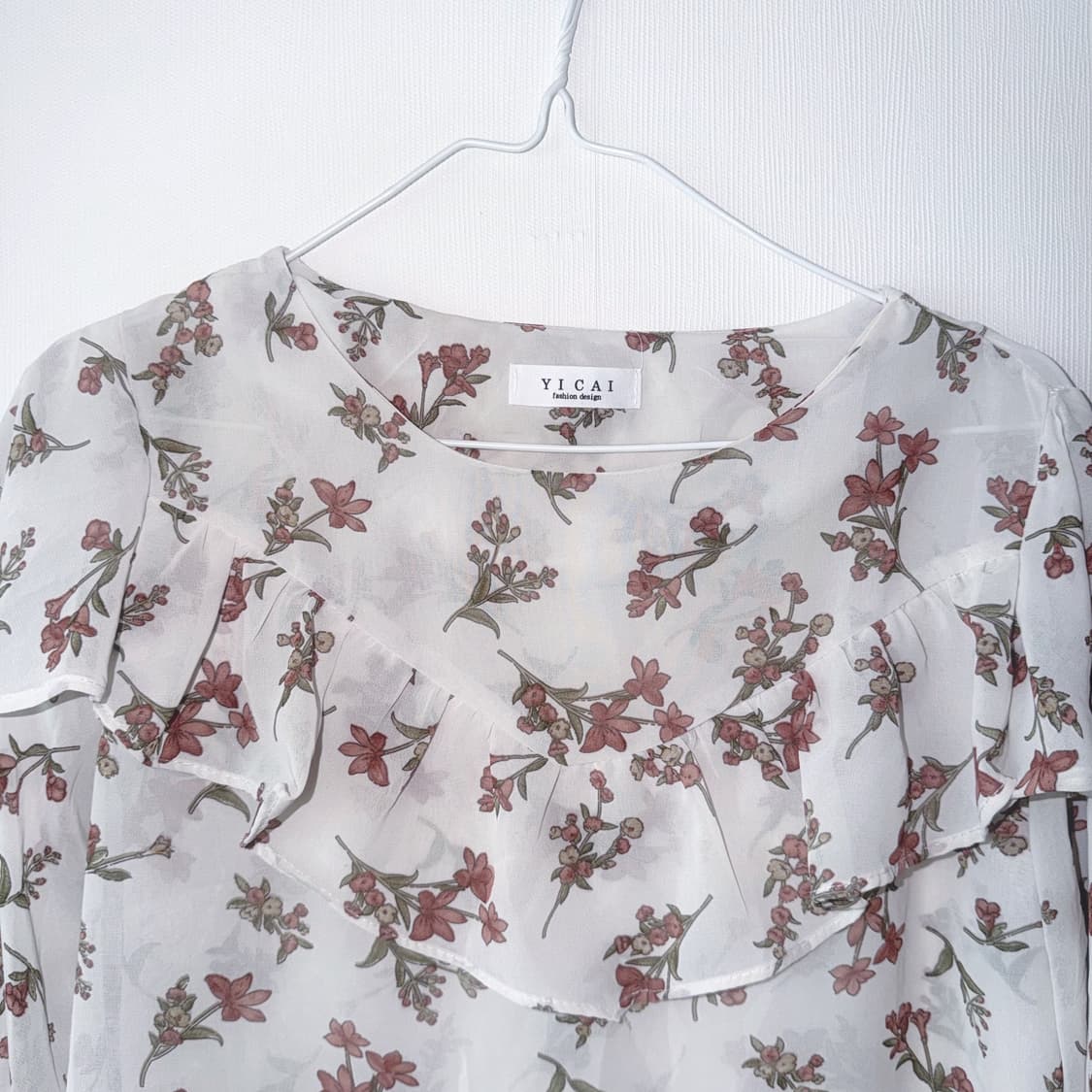 Frill Flower Blouse 상품이미지2