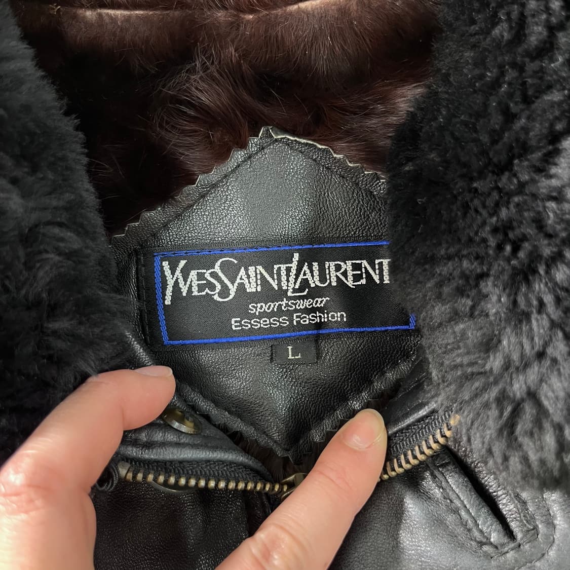 100 입생로랑 투웨이 퍼카라 램스킨 가죽 자켓 상품이미지4