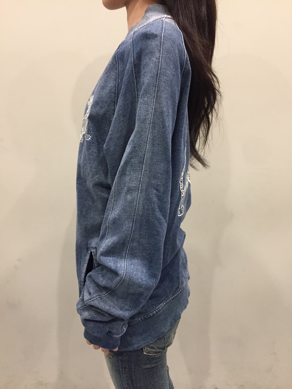 인 더 애틱 타이거 자수 스카잔 집업 상품이미지3
