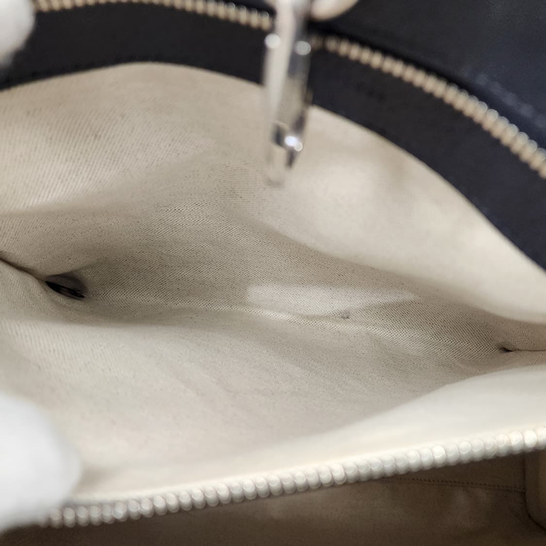 구찌 674155 인터로킹 G 미디움 토트백 상품이미지8