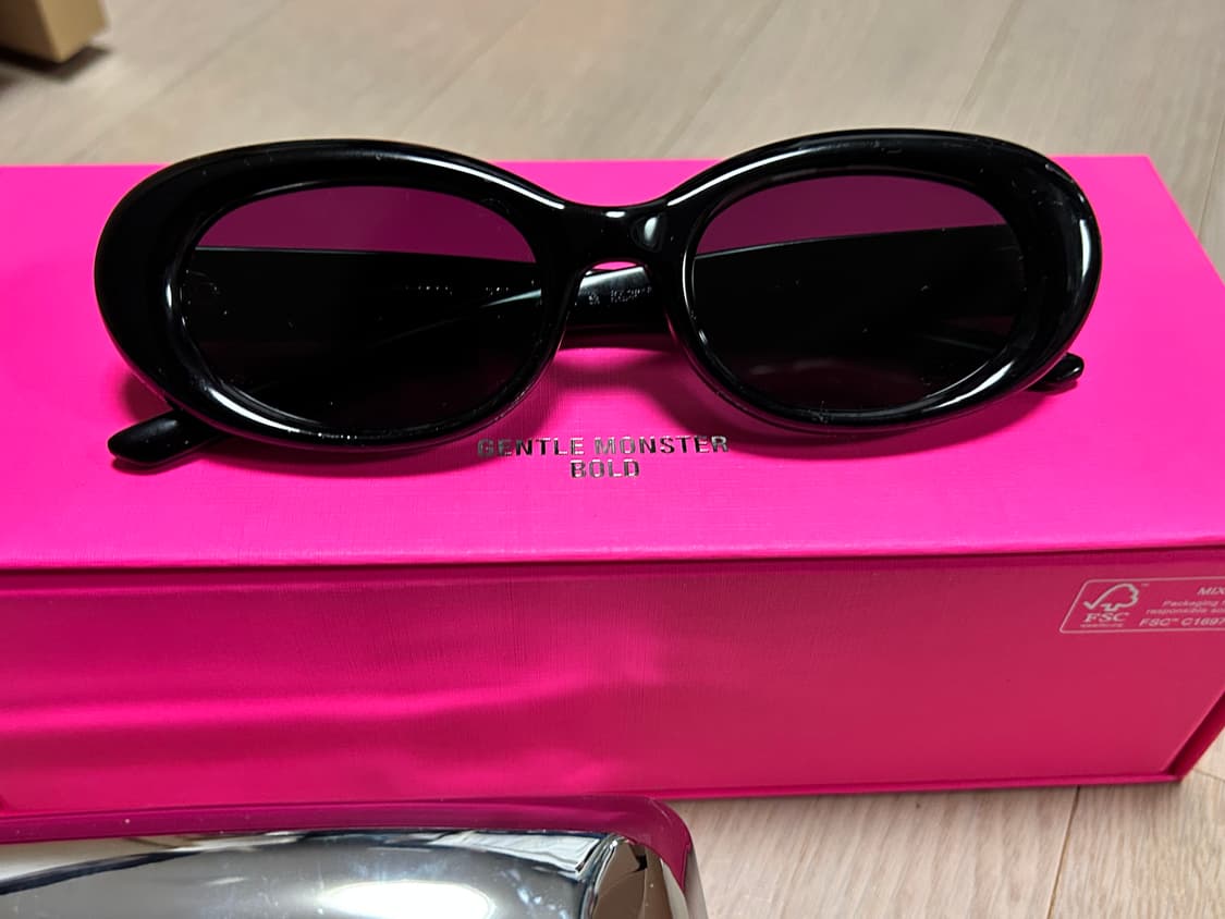 젠틀몬스터 이브 01 블랙  상품이미지3