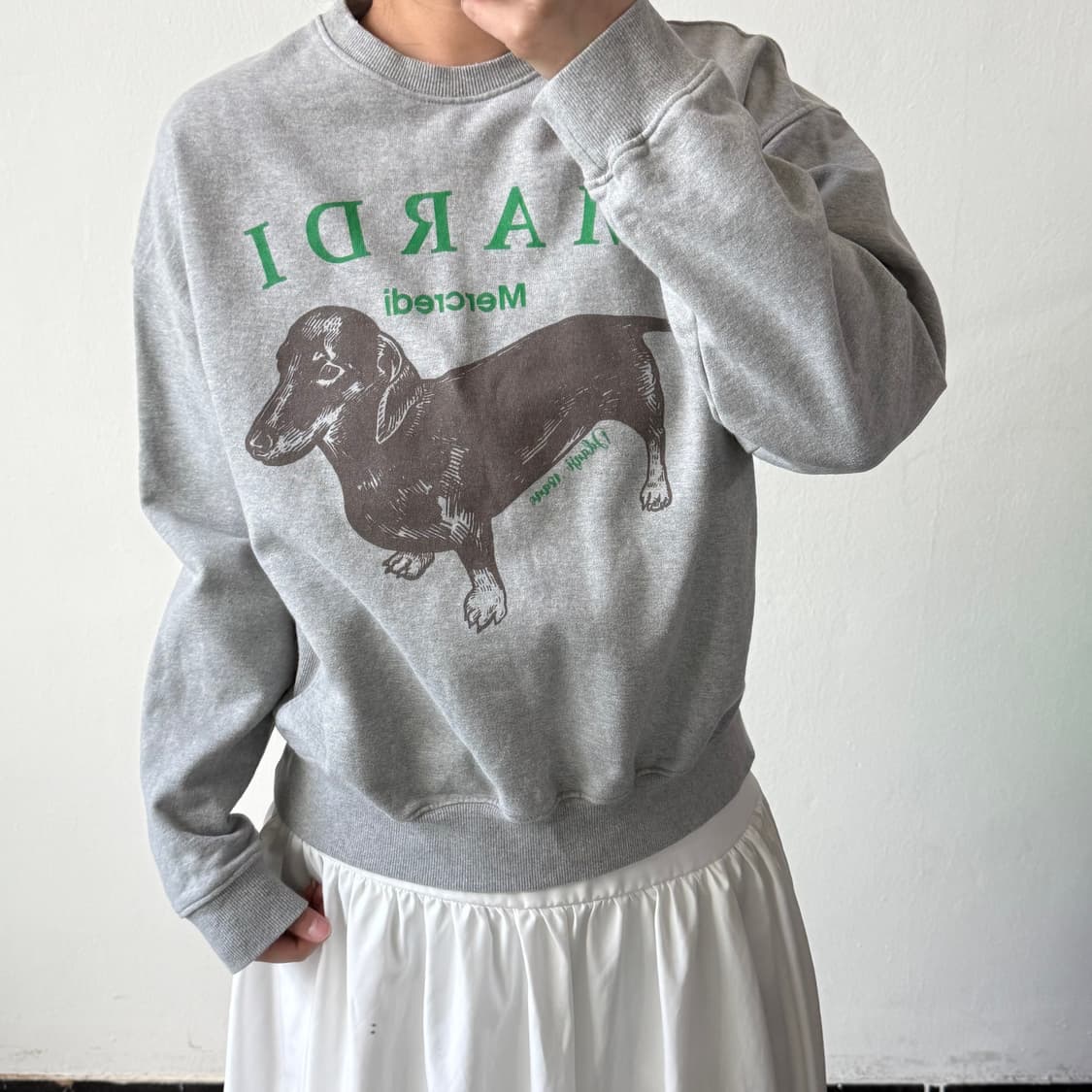 마르디메크르디 그레이 도그 맨투맨 상품이미지1