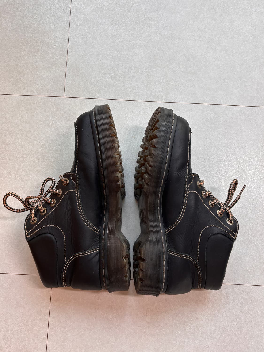 닥터마틴 로웰 하이탑st 필로이 UK9(280) 상품이미지3