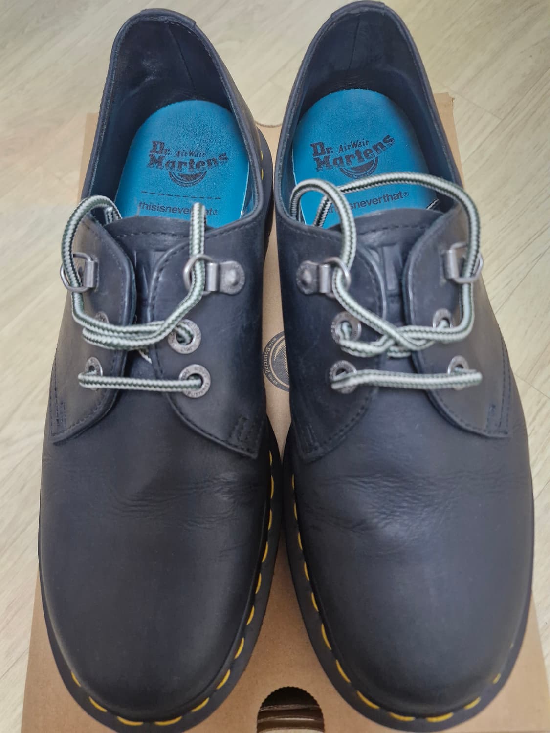 닥터마틴x디스이즈네버댓 콜라보 1461 280사이즈 판매합니다 상품이미지1