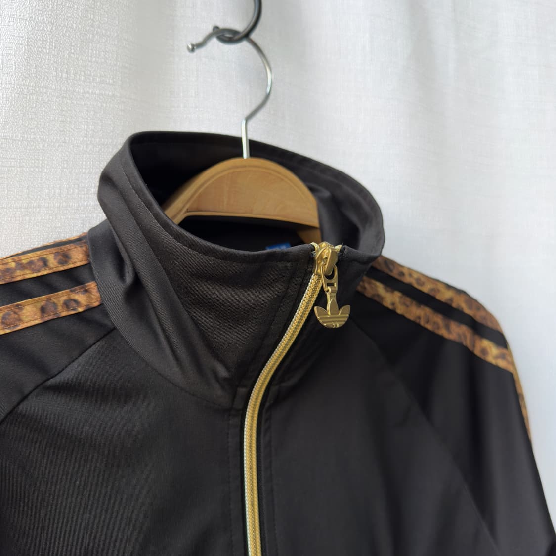 아디다스 일본한정 골드 트레포일 레오파드 트랙탑 블랙 XS 상품이미지8