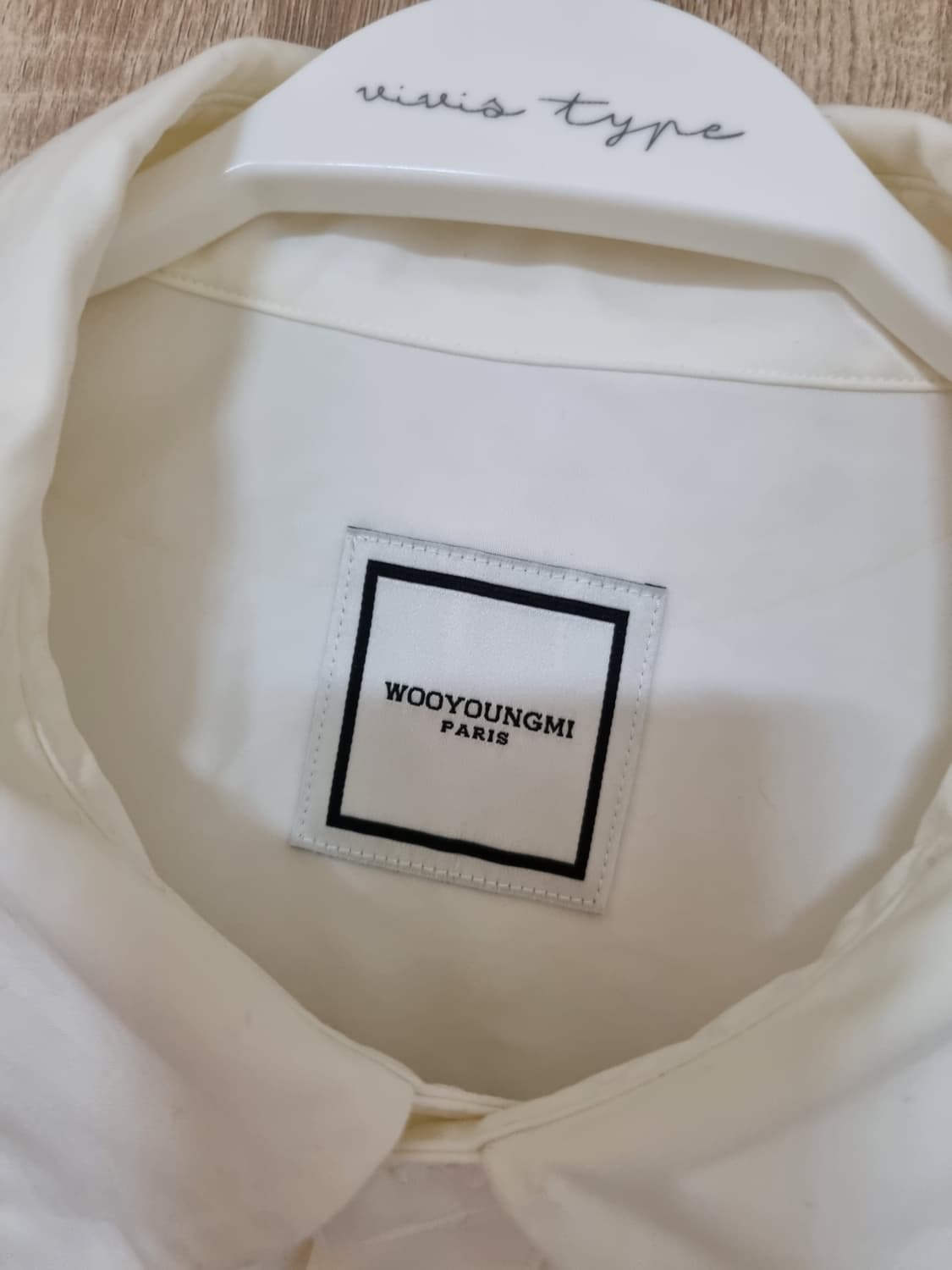 우영미 백로고 셔츠  상품이미지2