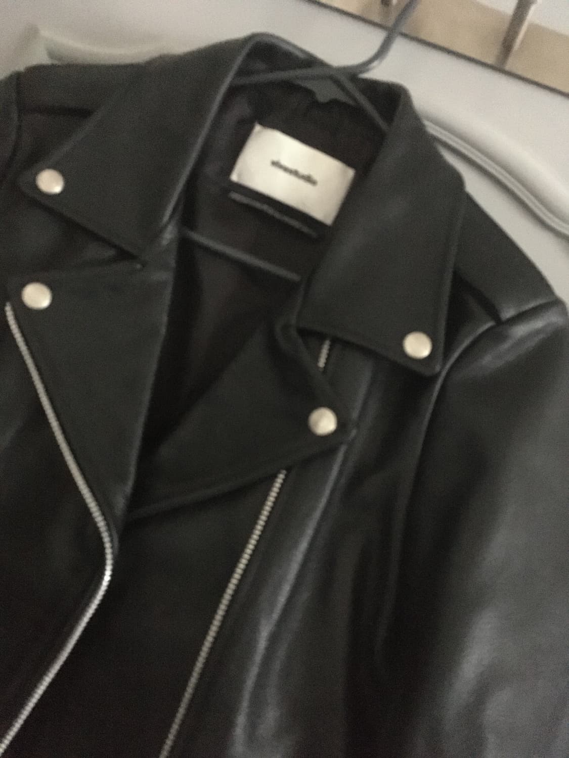 비바스튜디오 천연 가죽자켓 L사이즈 미사용 상품이미지2