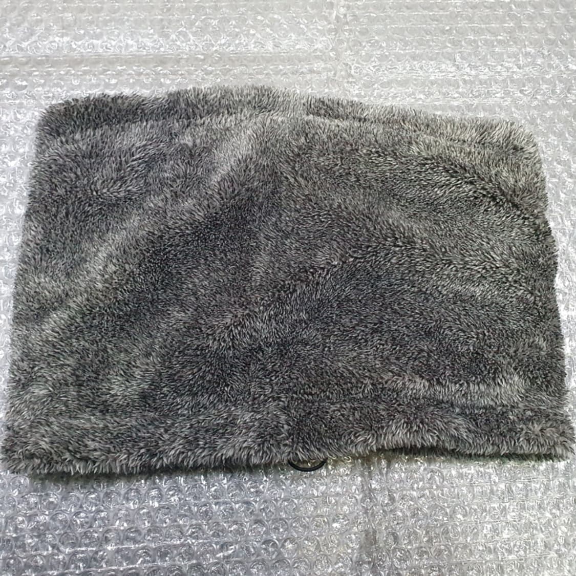 유니클로 보아털 방한 넥워머 상품이미지1