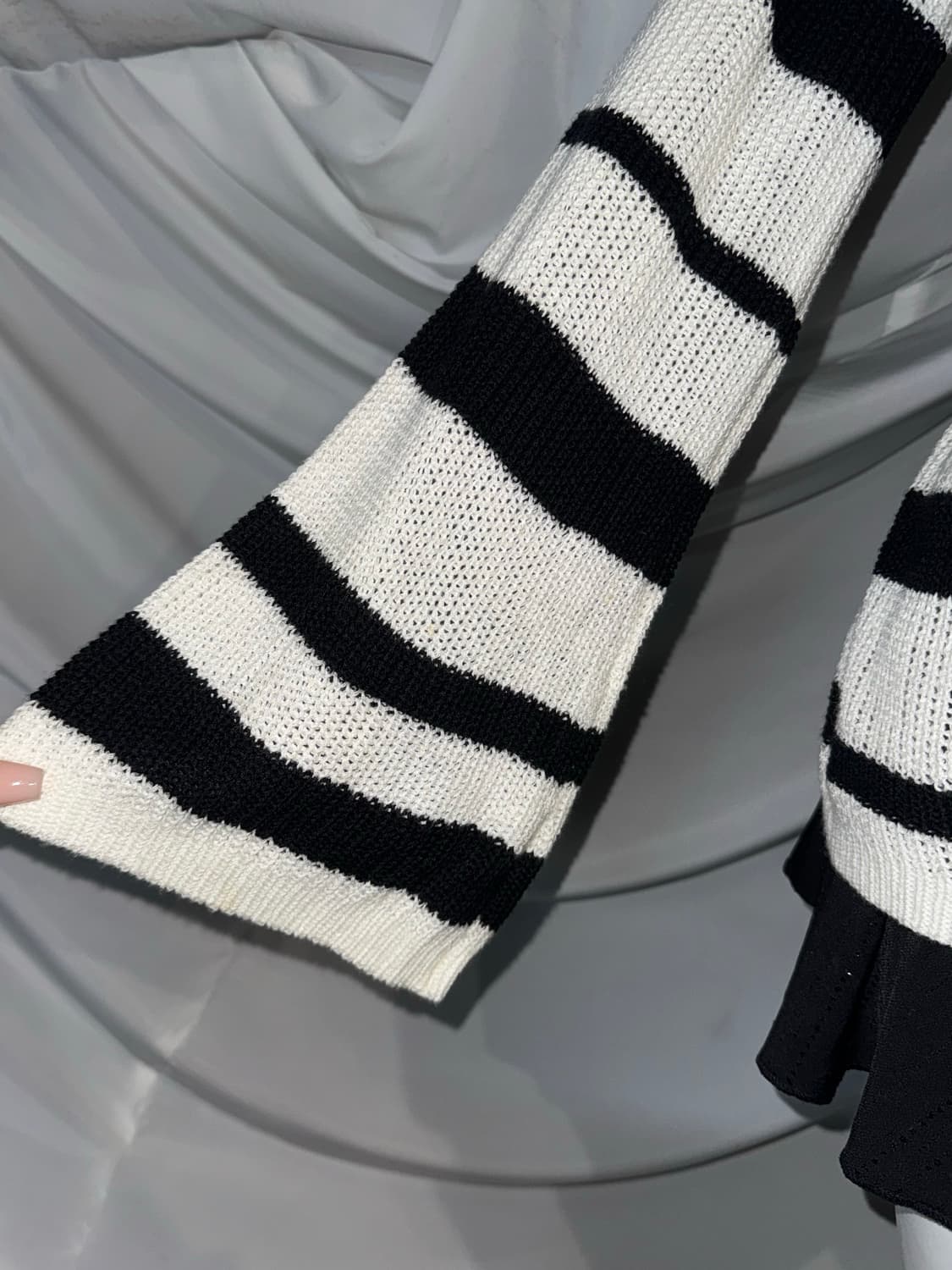 무채색 세실맥비 데일리 펑크 프레피 코디세트 상품이미지5