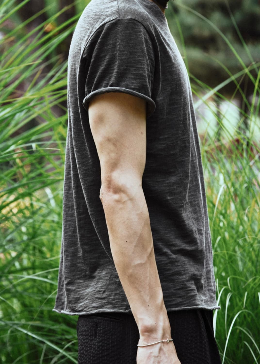 모노프리베 Textured Roll Half Sleeve charcoal 상품이미지1
