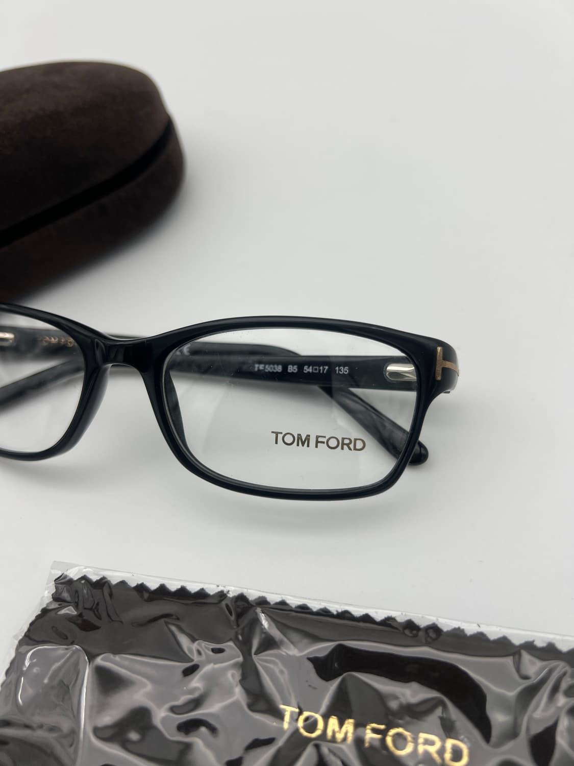 톰포드 TOM FORD 뿔테 스퀘어 안경 TF5038 B5 상품이미지2