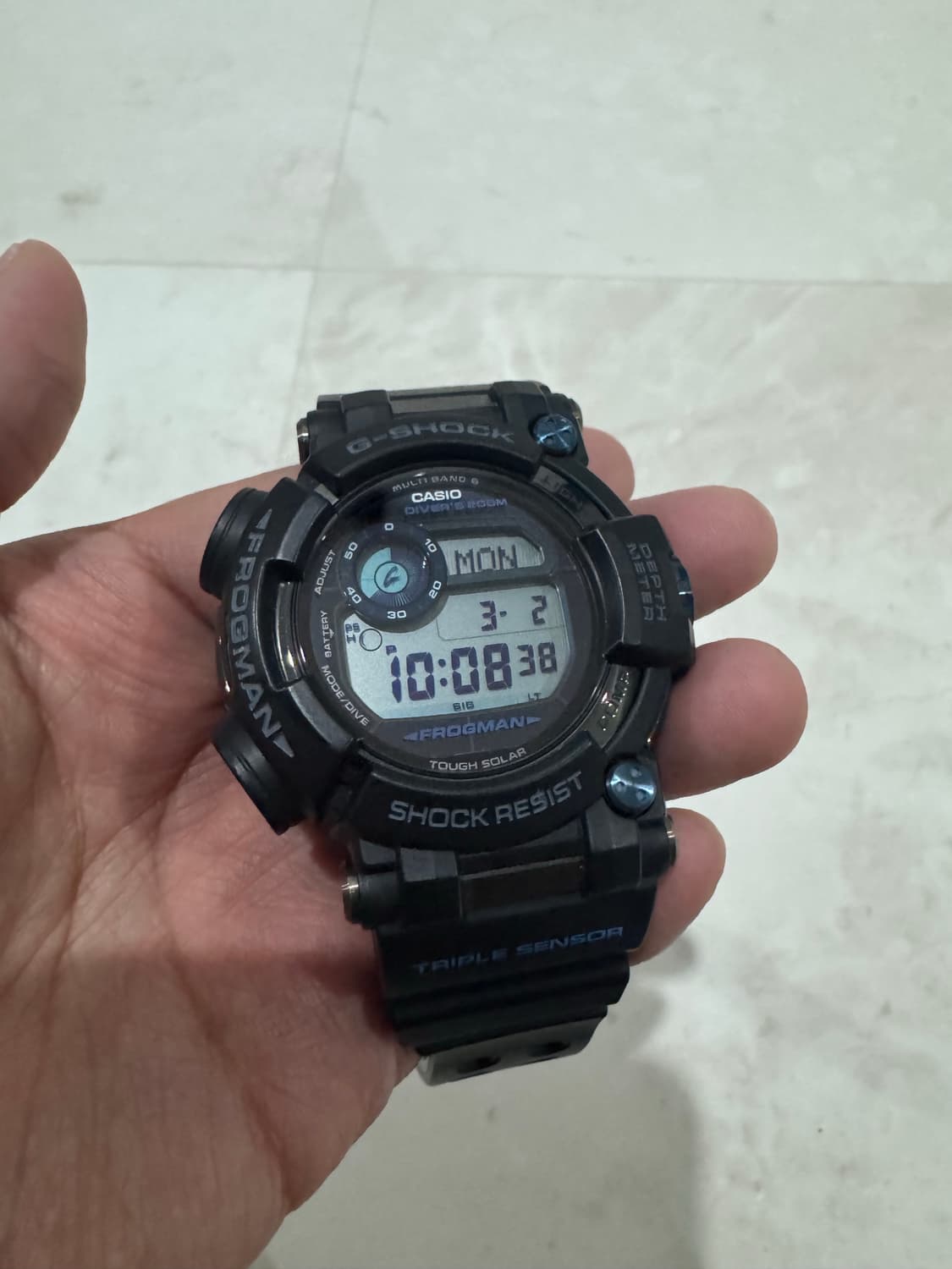 신신프로그맨 GWF-D1000B-1DR 팝니다. 상품이미지1