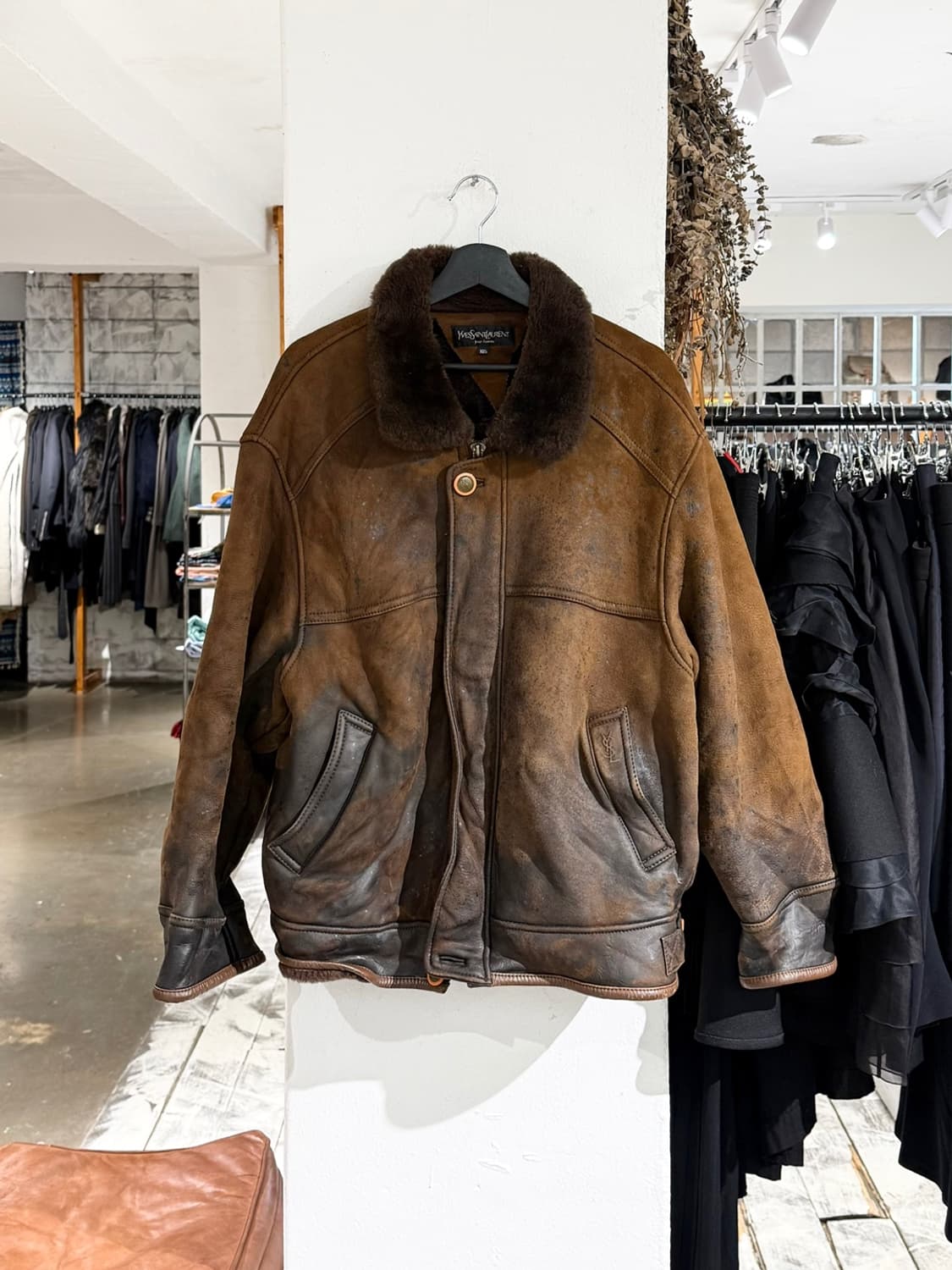 이브생로랑 브라운 양피양모 스웨이드 무스탕  상품이미지1