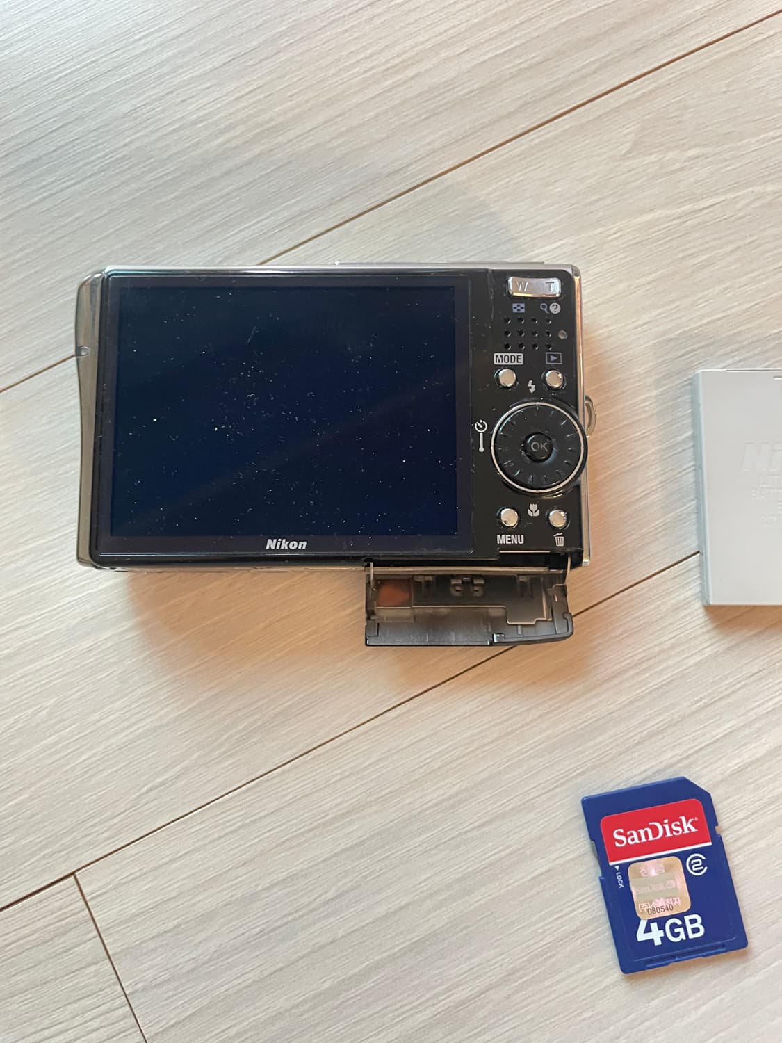레트로 니콘 쿨픽스s51c 중고 상품이미지10