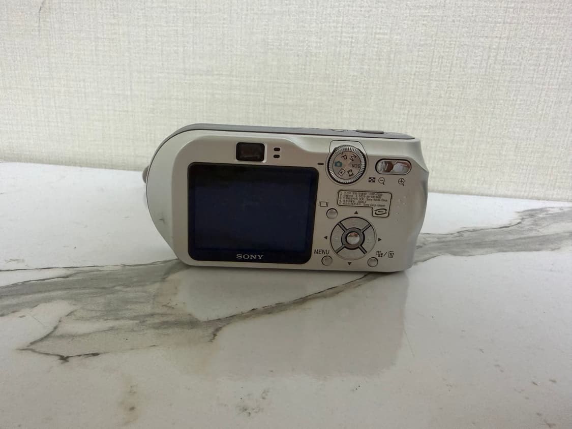 소니 사이버샷 DSC-P200 디지털카메라 상품이미지5