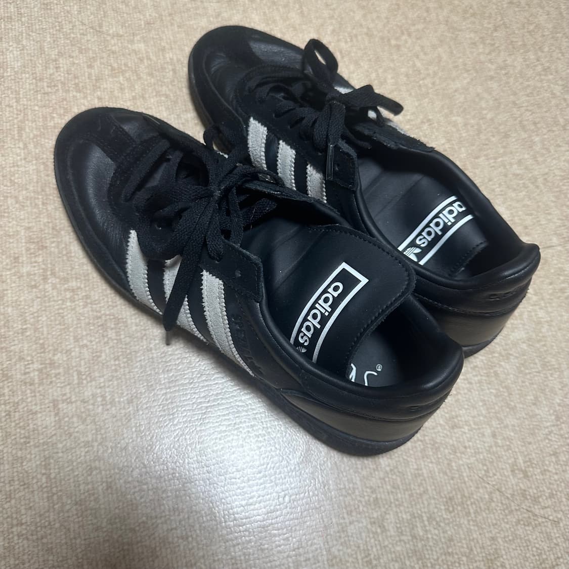 아디다스 스페지알 핸드볼 코어 블랙 클라우드 화이트 상품이미지1