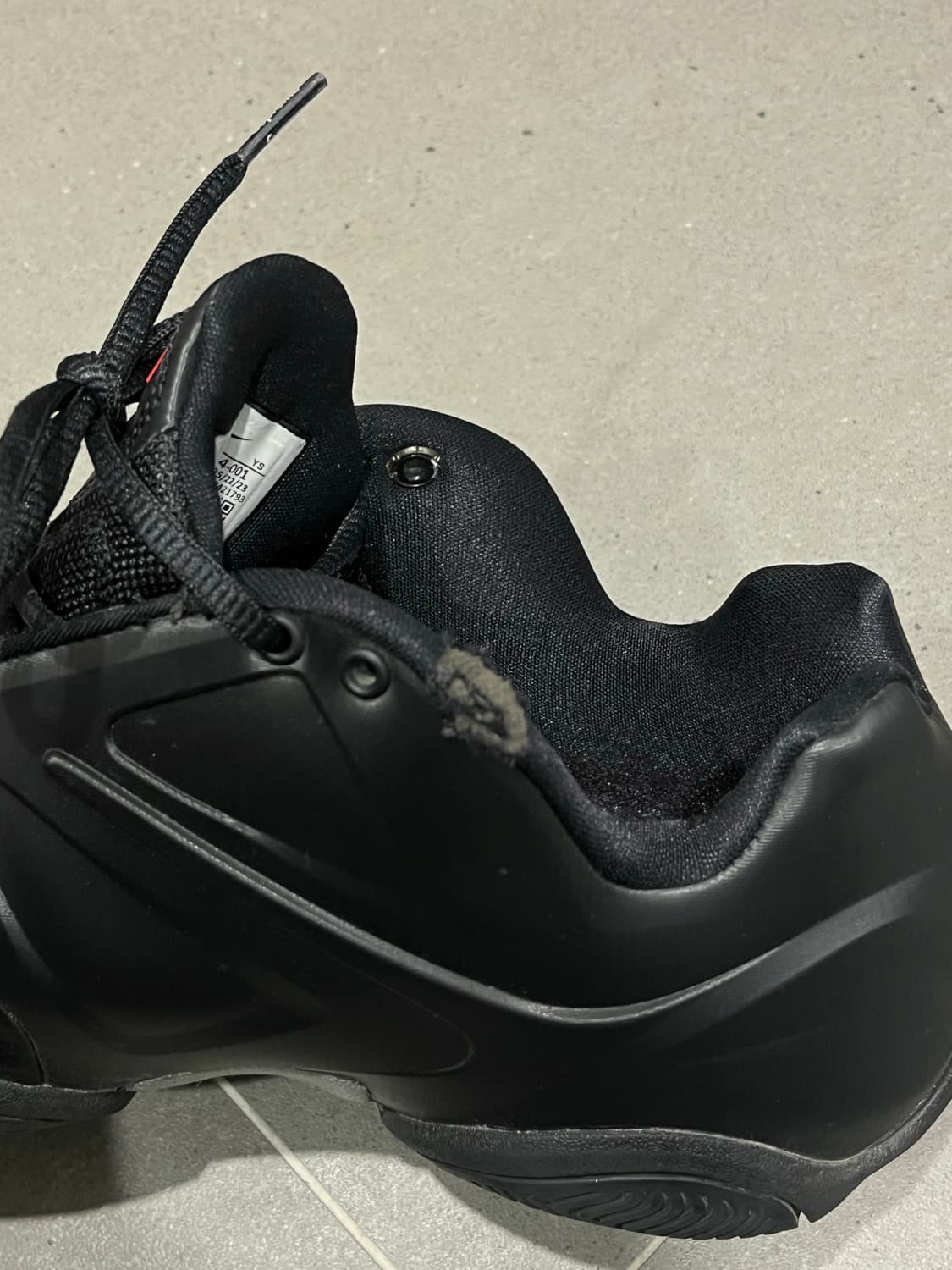 나이키 슈프림 코트포짓 블랙  상품이미지7