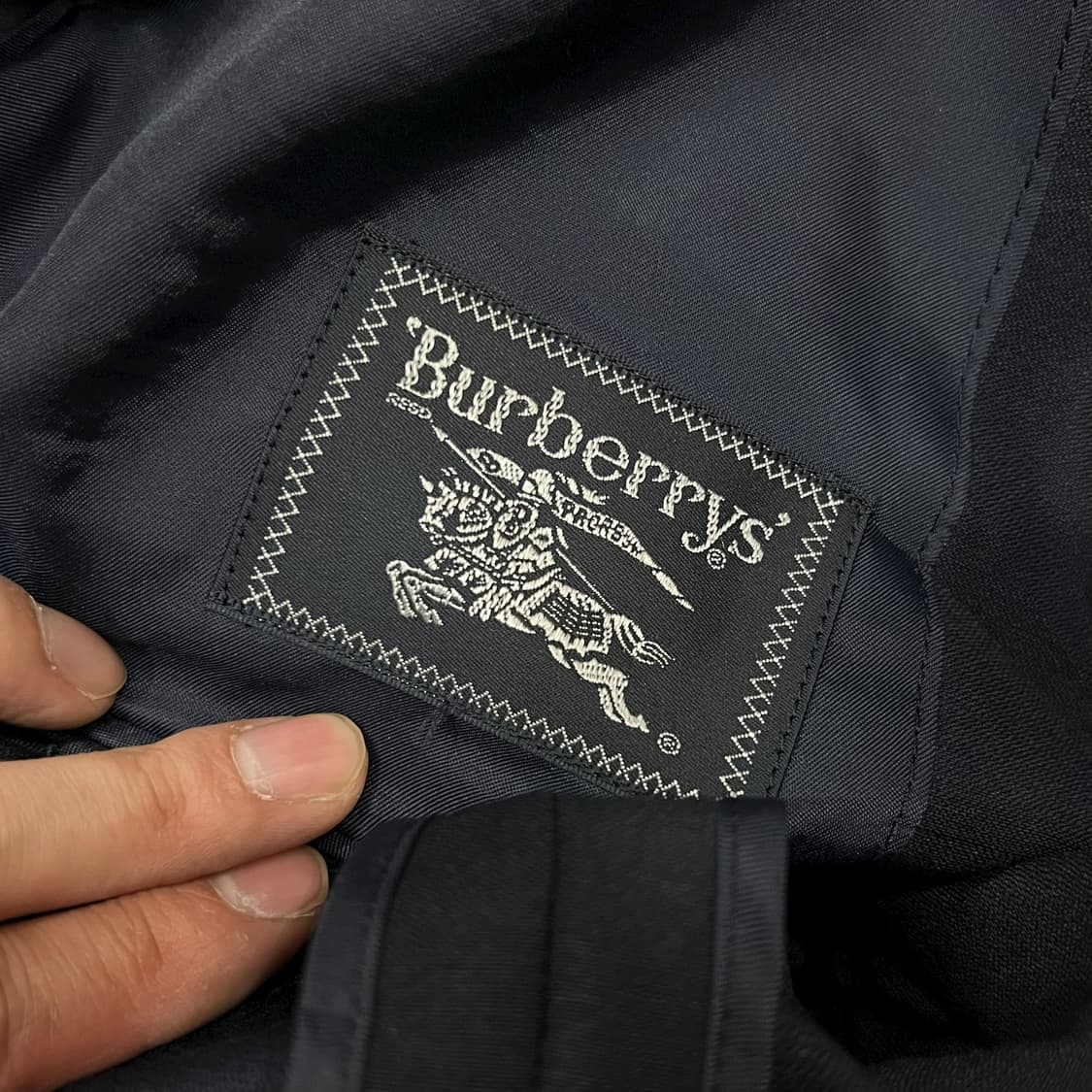  버버리 네이비 투버튼 블레이저 y14093 상품이미지6