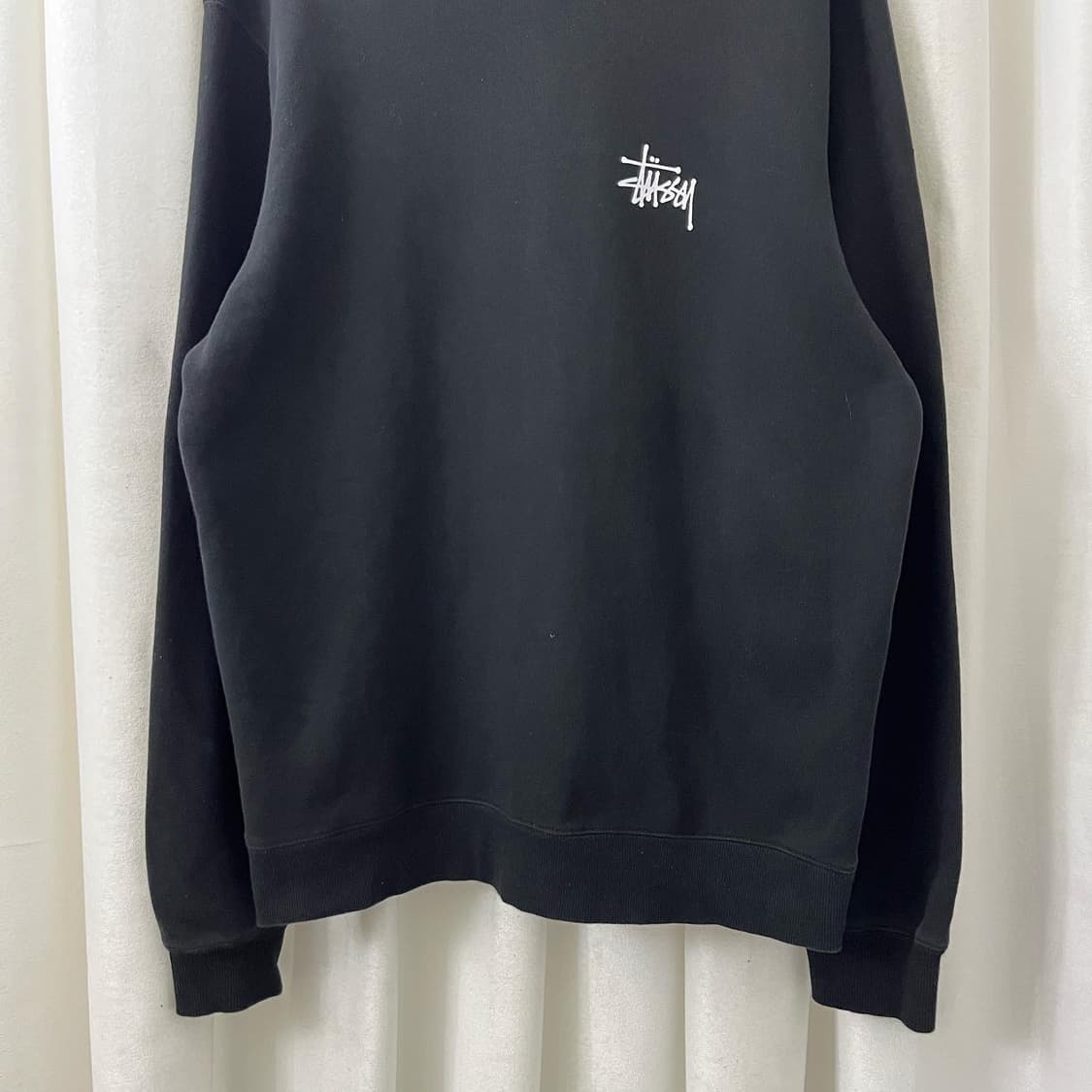 스투시 블랙 백빅로고 라운드 맨투맨 상품이미지7