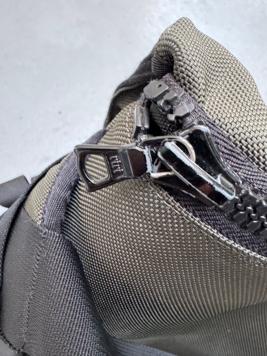 비즈빔 x 언더커버 07fw 오버사이즈 메신저백 크로스보디백 Visvim 상품이미지9