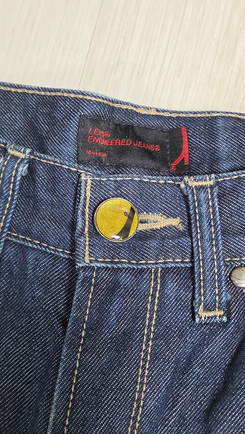 (착샷) 리바이스 엔지니어드 리오셀 데님 청바지 상품이미지3