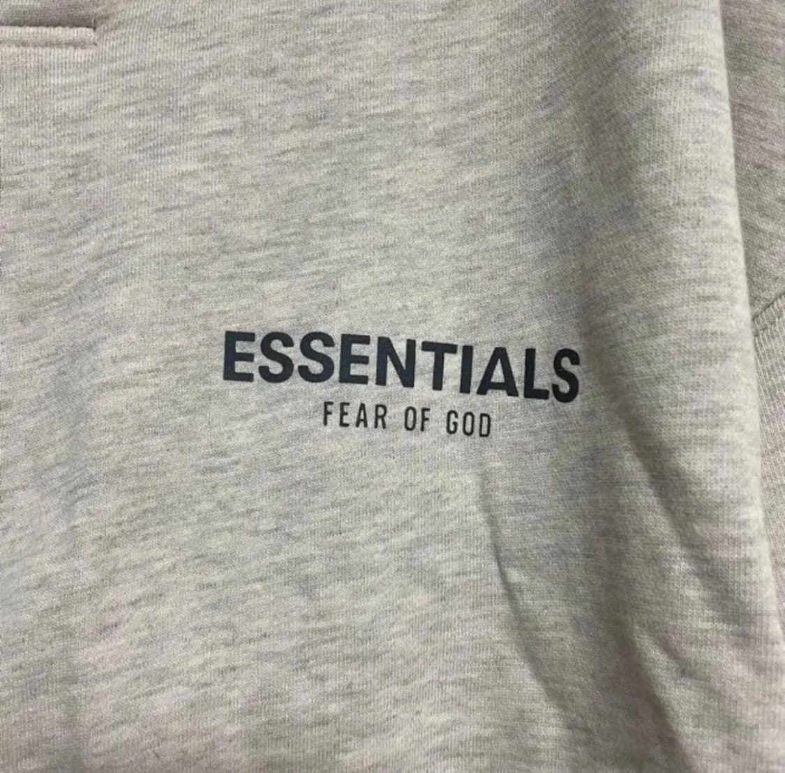 (S)21SS 피오갓 에센셜 백로고 폴로 긴팔티 라이트오트밀 상품이미지3