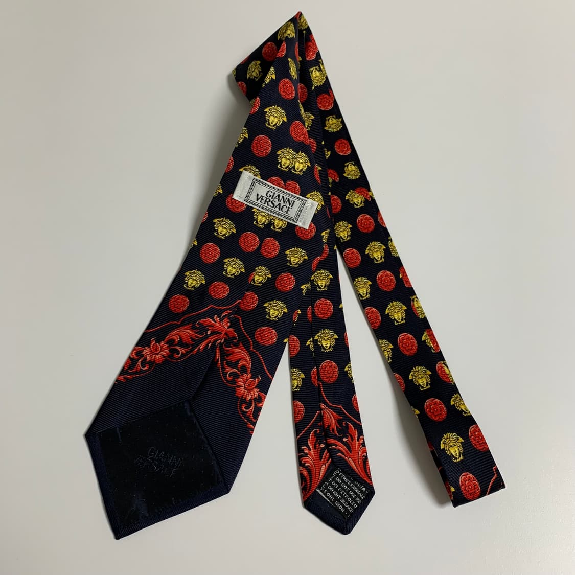 베르사체(VERSACE) 명품 모노그램넥타이 페이즐리 정장코디 최상급 상품이미지9