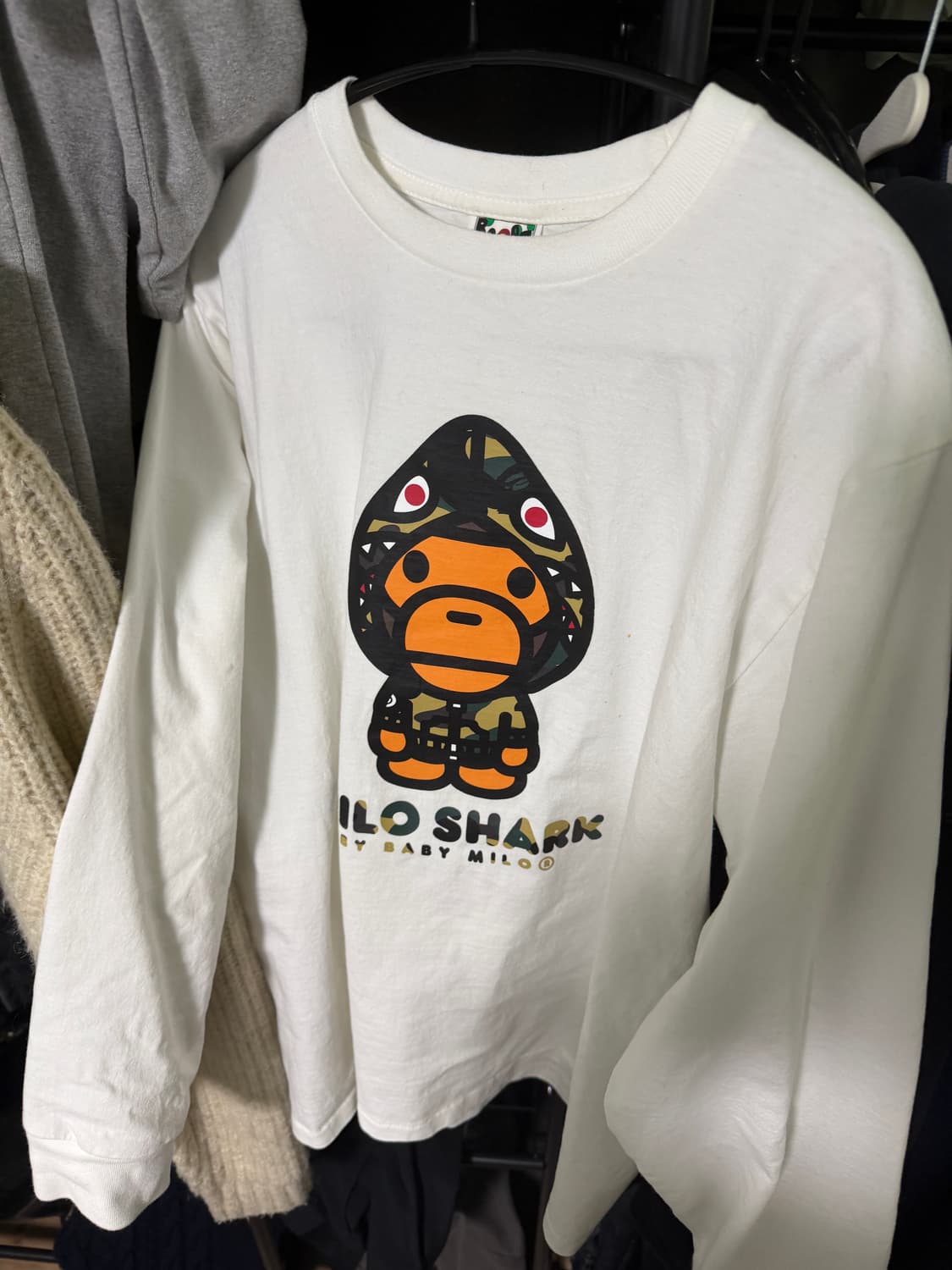 베이프 퍼스트 카모 마일로 샤크 fzh 롱슬리브 사이즈 m 상품이미지3