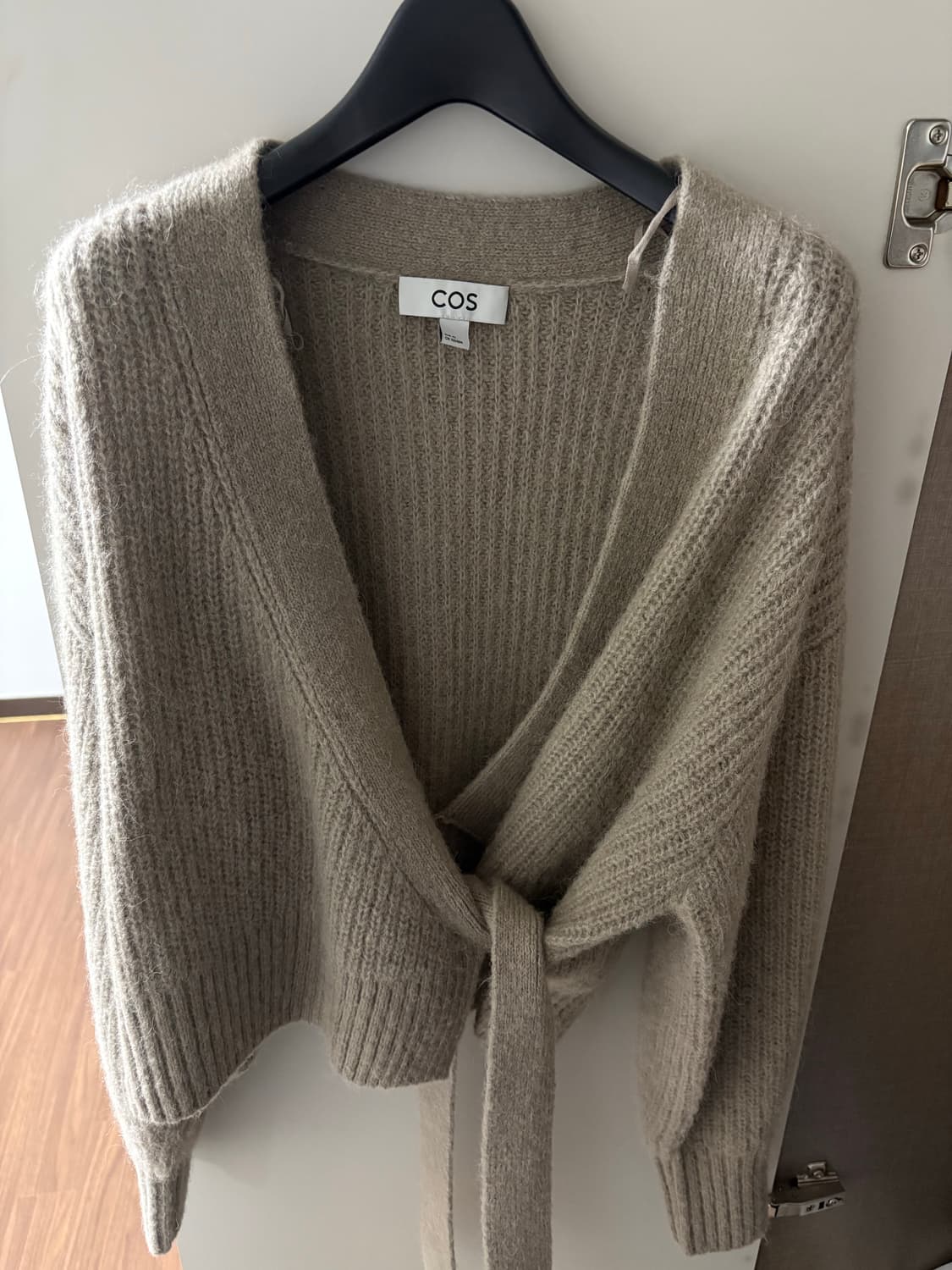 cos 텍스처드 알파카 블렌드 랩 가디건 상품이미지2