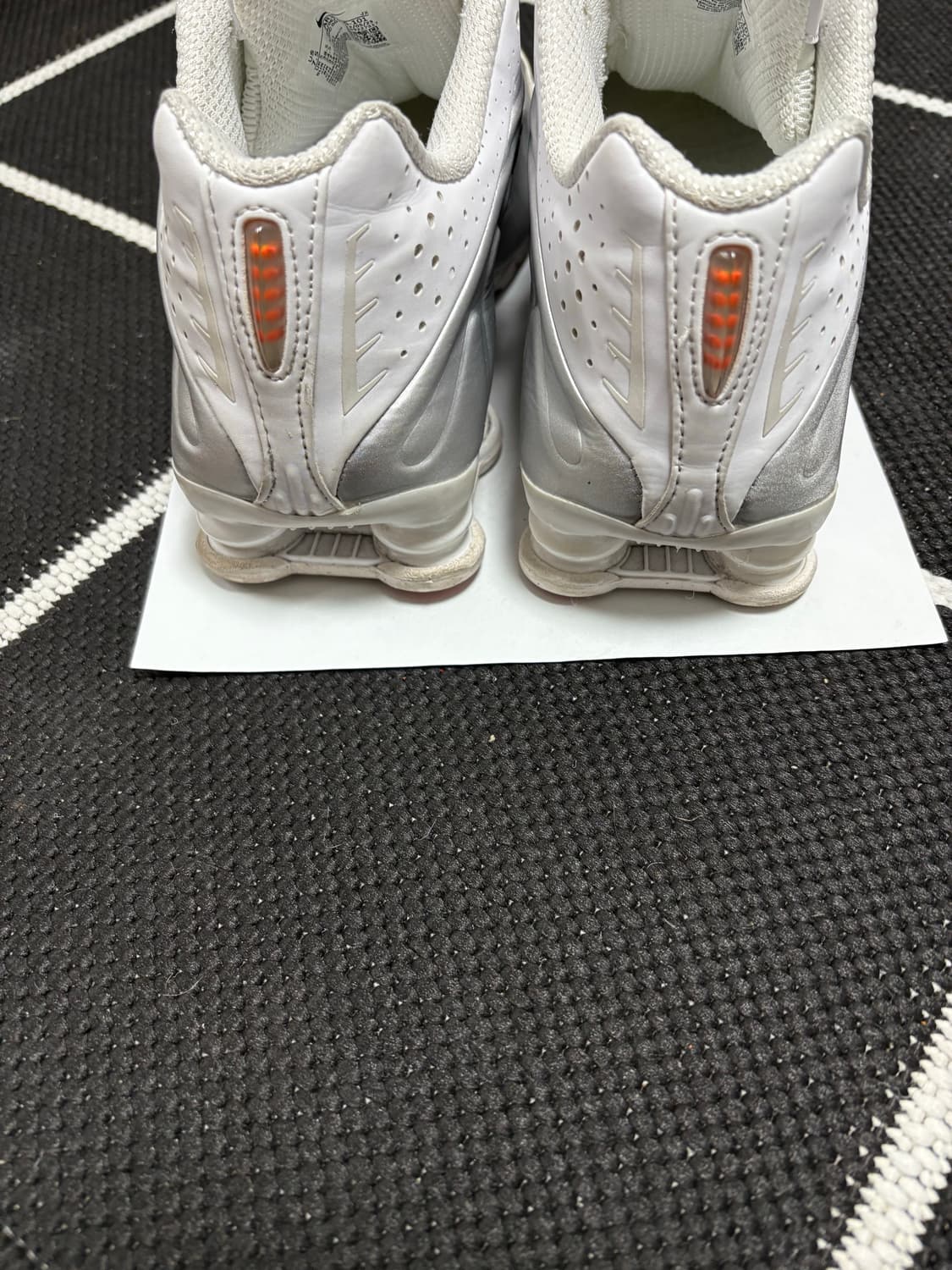 나이키 샥스r4 245 화이트 상품이미지3