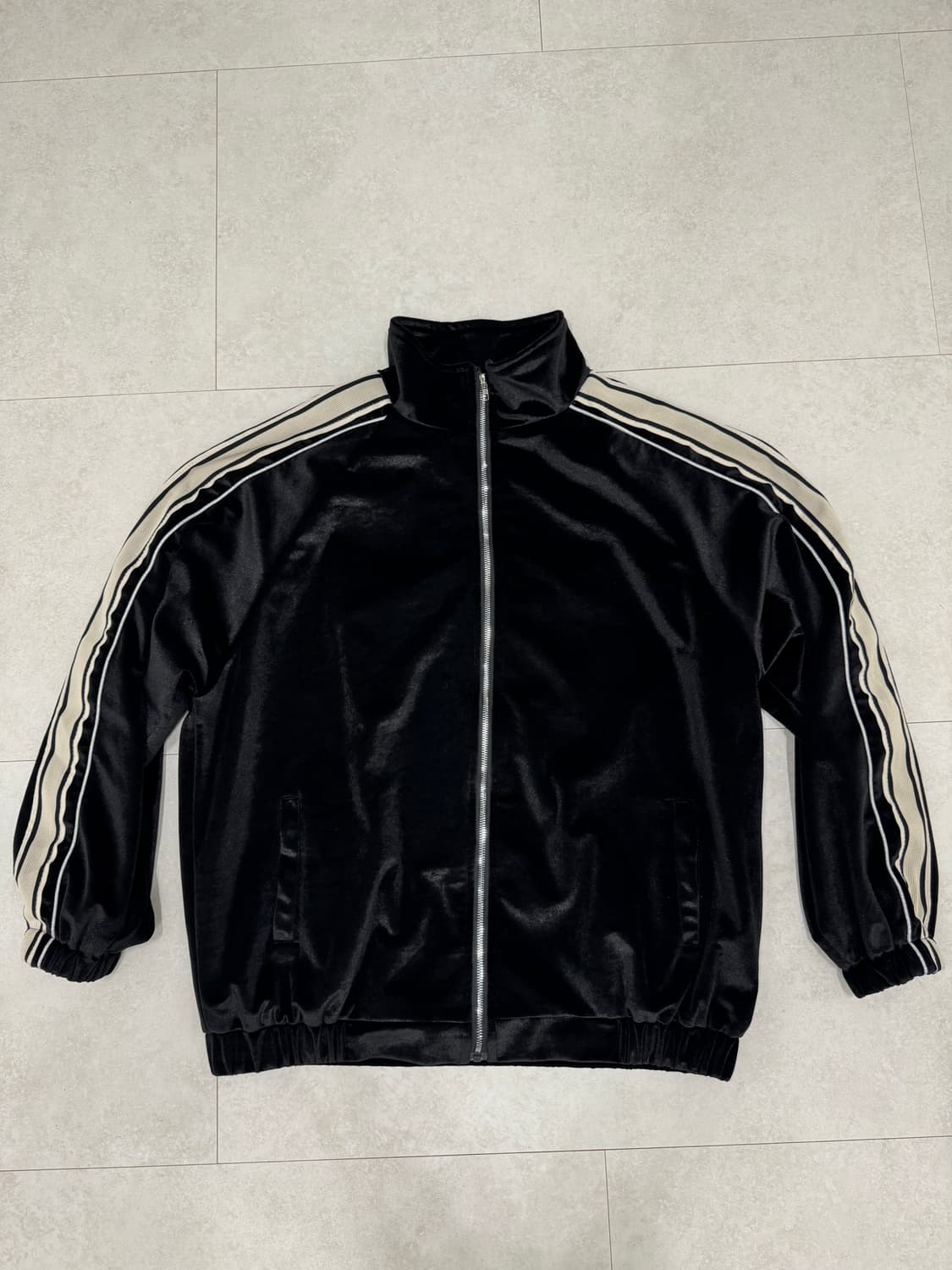 벨벳 트랙 집업 상품이미지2