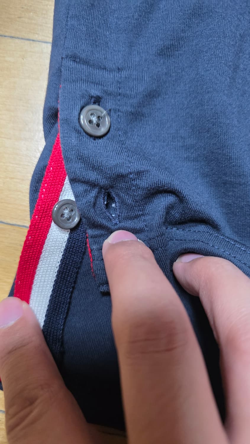 [백화점판,3]톰브라운 포켓반팔 네이비 상품이미지4