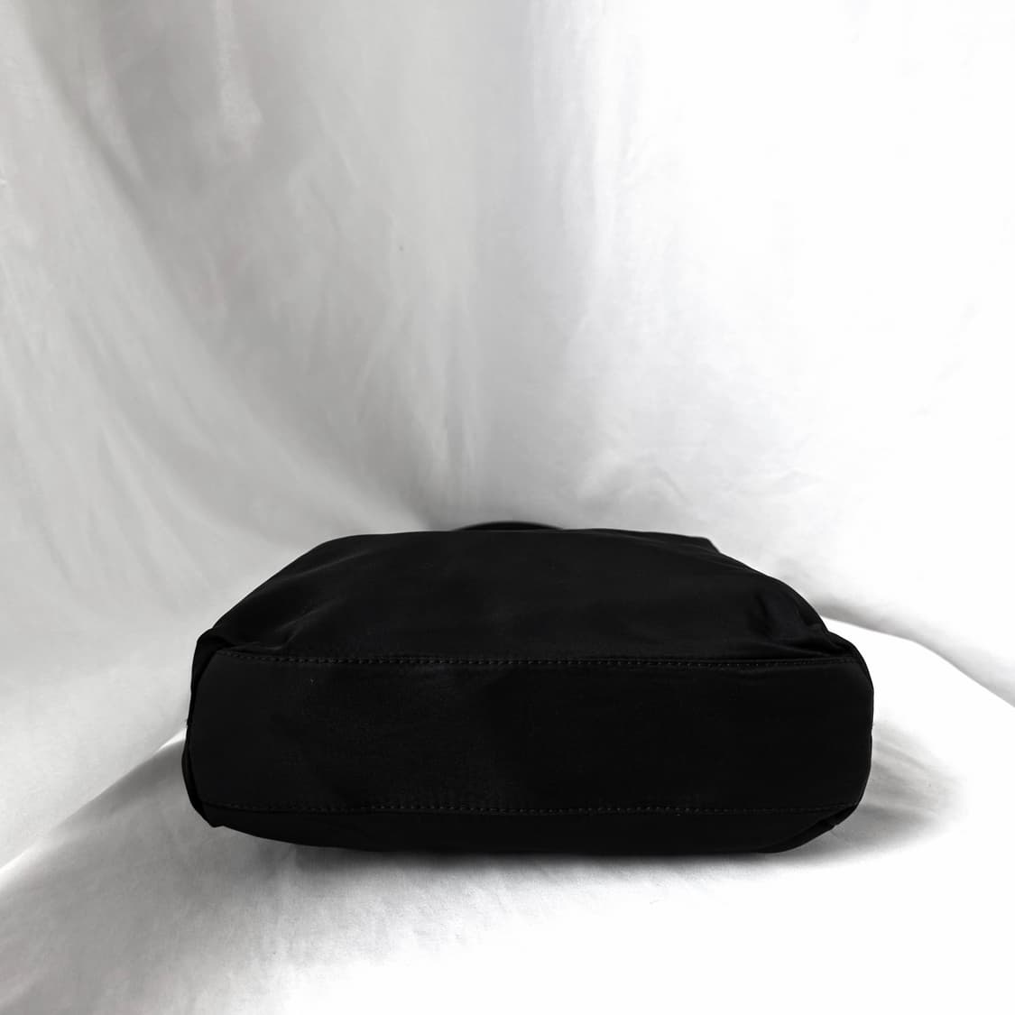 [정품 PRADA] 프라다 두줄 나일론 여성 토트백 스몰 상품이미지4