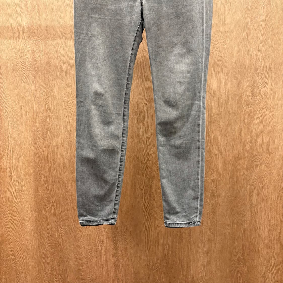 막스마라 위켄드 스트레치 스키니 데님 팬츠 나비 메탈 패치 디테일 그레이 상품이미지5