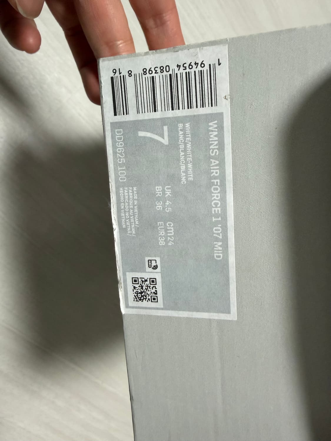 나이키 우먼스 에어포스1 미드 화이트 상품이미지4