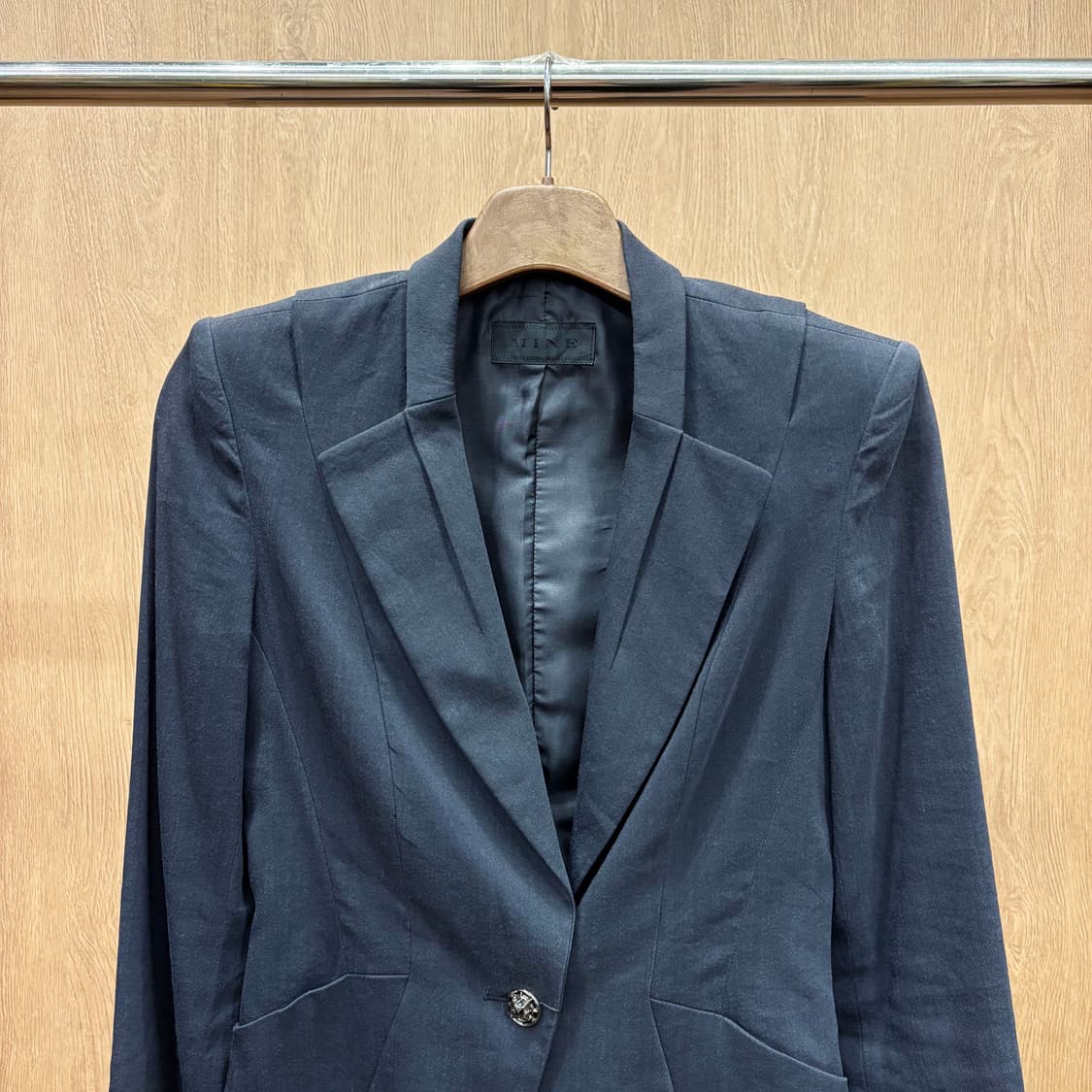 마인 긴팔 자켓 싱글 브레스티드 노치드 라펠 원 버튼 디테일 블랙 상품이미지4