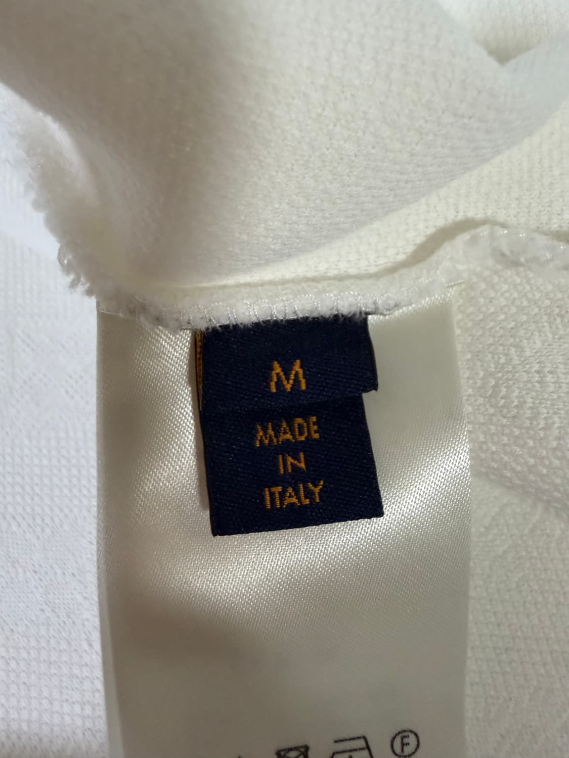 루이비통 시그니처 3D 포켓 모노그램 반팔티 ( 95~100 ) 상품이미지7