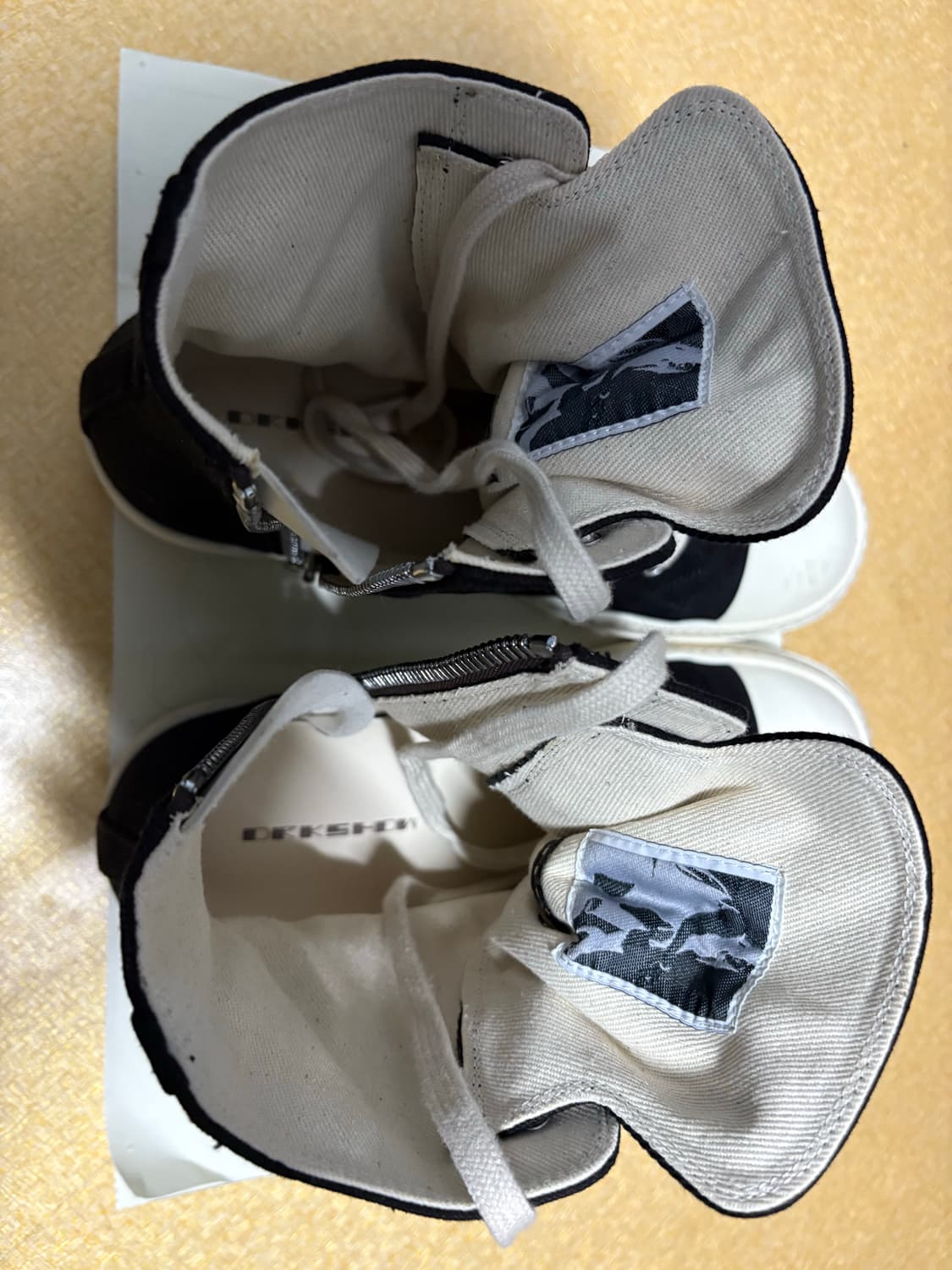 판매] 릭오웬스 다크쉐도우 라몬즈 컨버스 하이 42size 판매합니다 상품이미지6