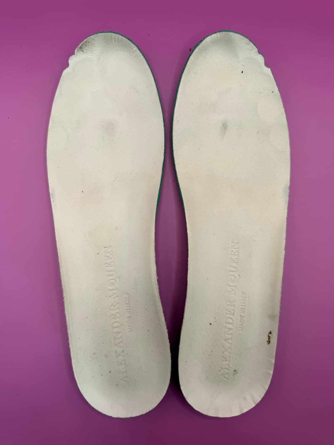 알렉산더 맥퀸 오버사이즈 벨크로 스니커즈 (화이트/블랙) 상품이미지8