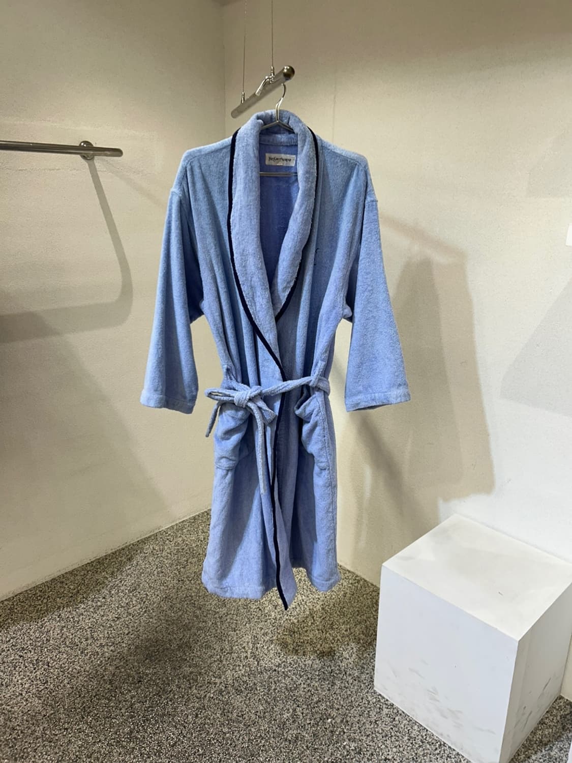 입생로랑 타월 로브 상품이미지1